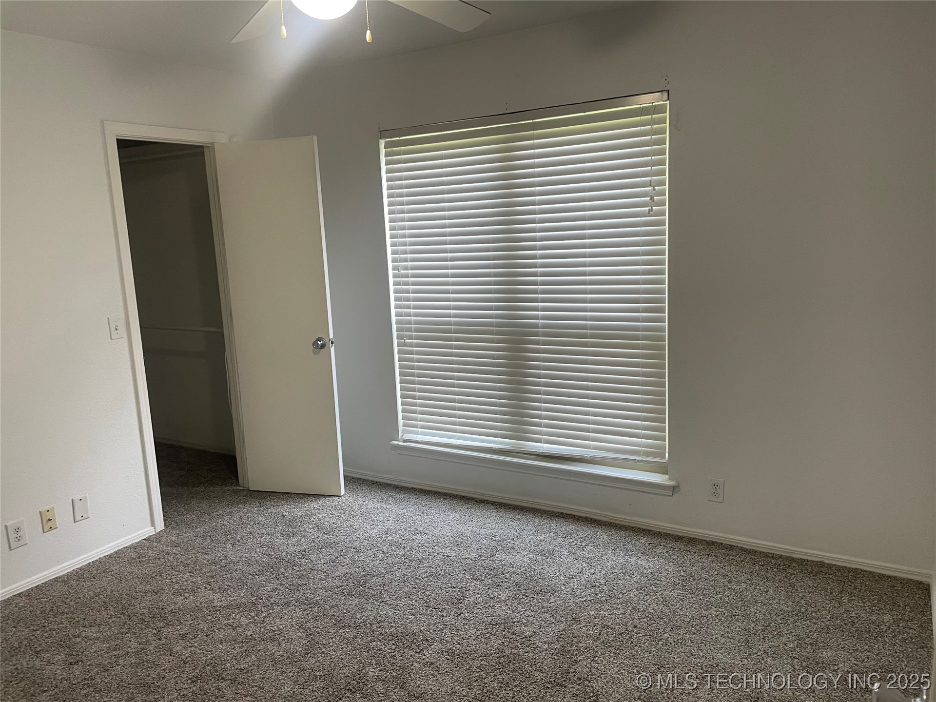 421 W Miami Street Property Photo 16