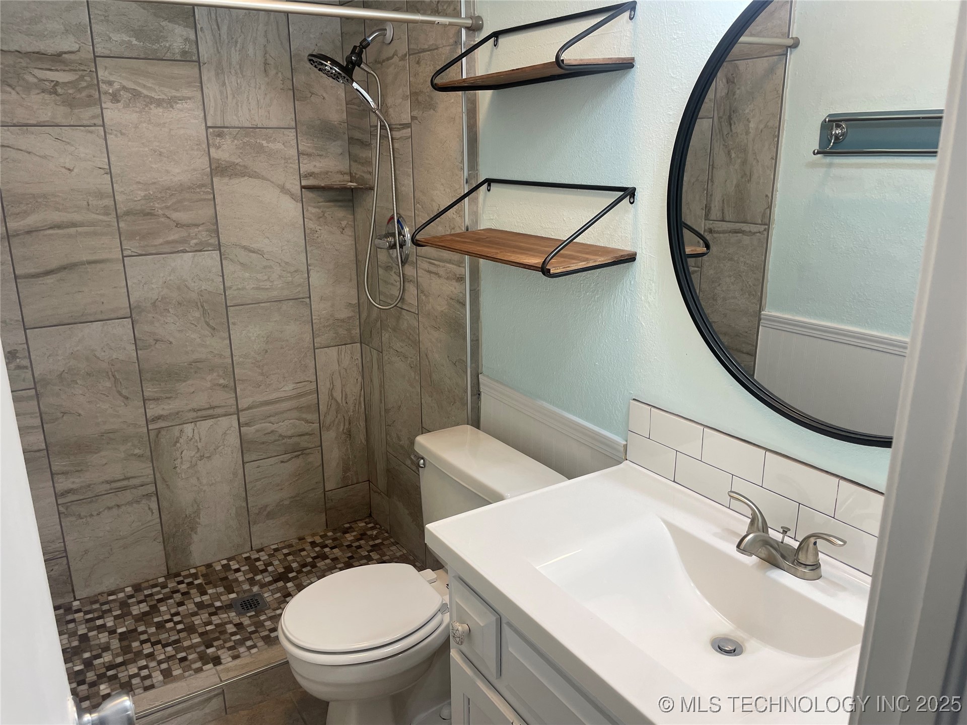 421 W Miami Street Property Photo 19