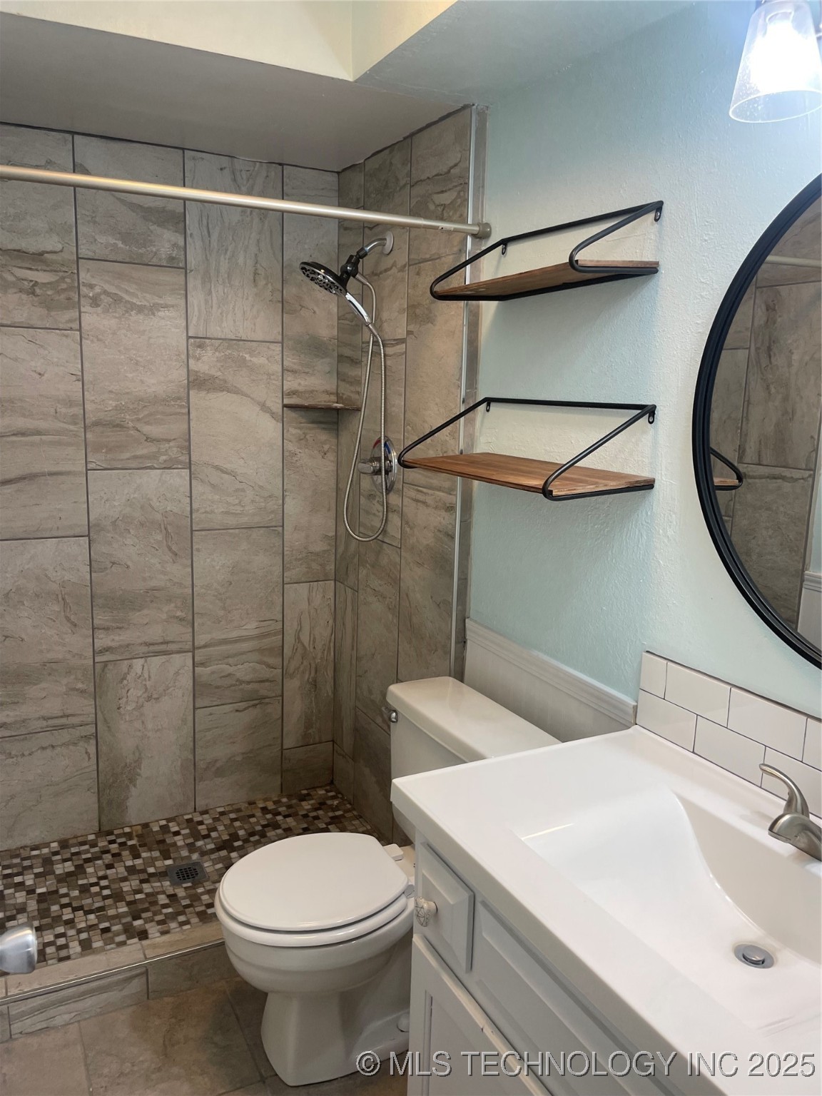 421 W Miami Street Property Photo 20