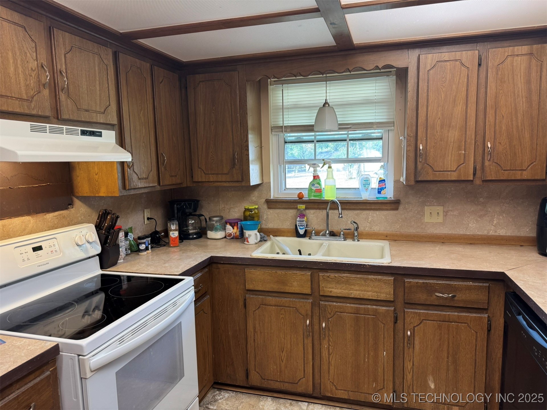 29924 E 144th Street S Property Photo 7