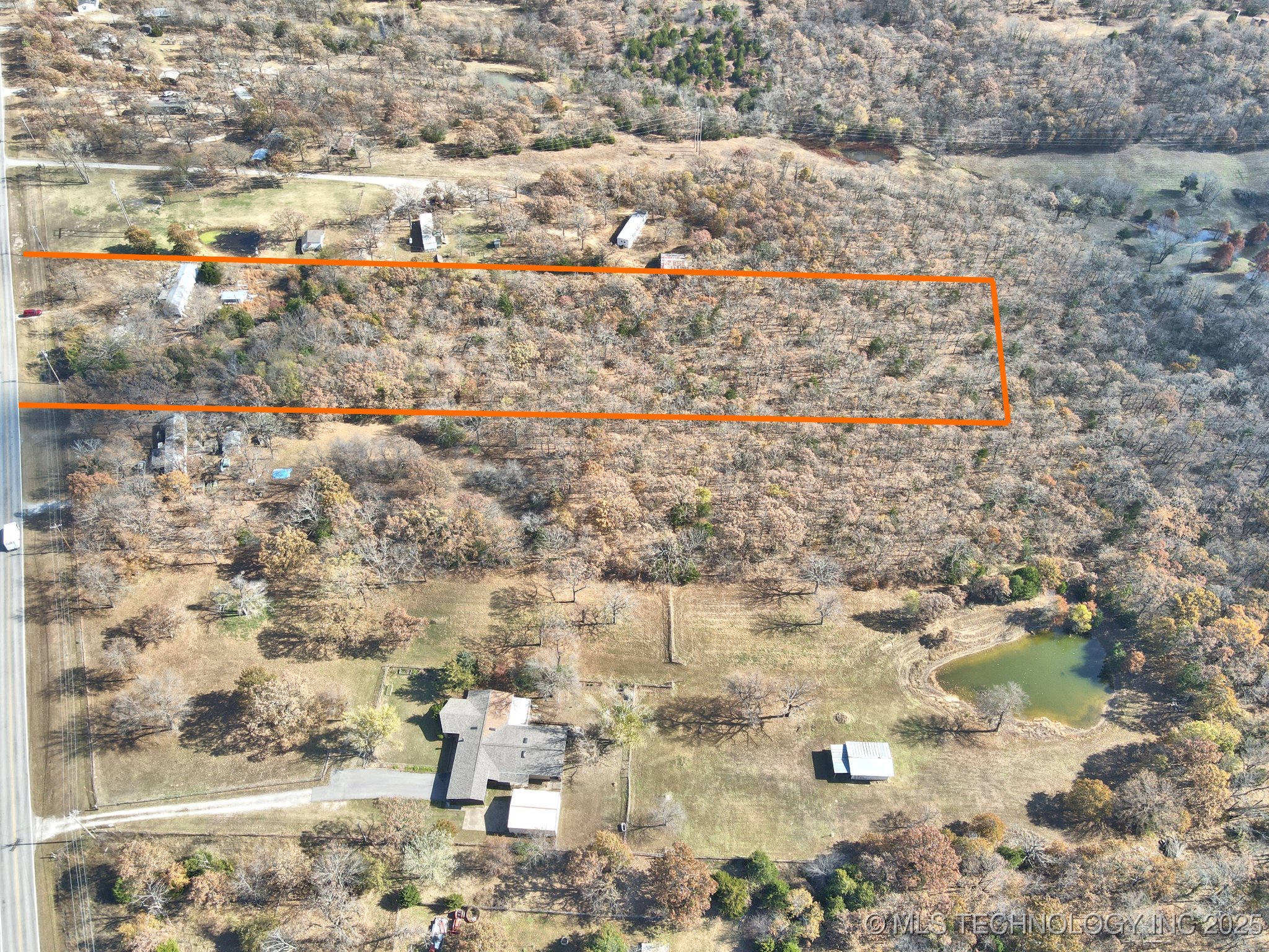 21402 W Coyote Trail Property Photo 4