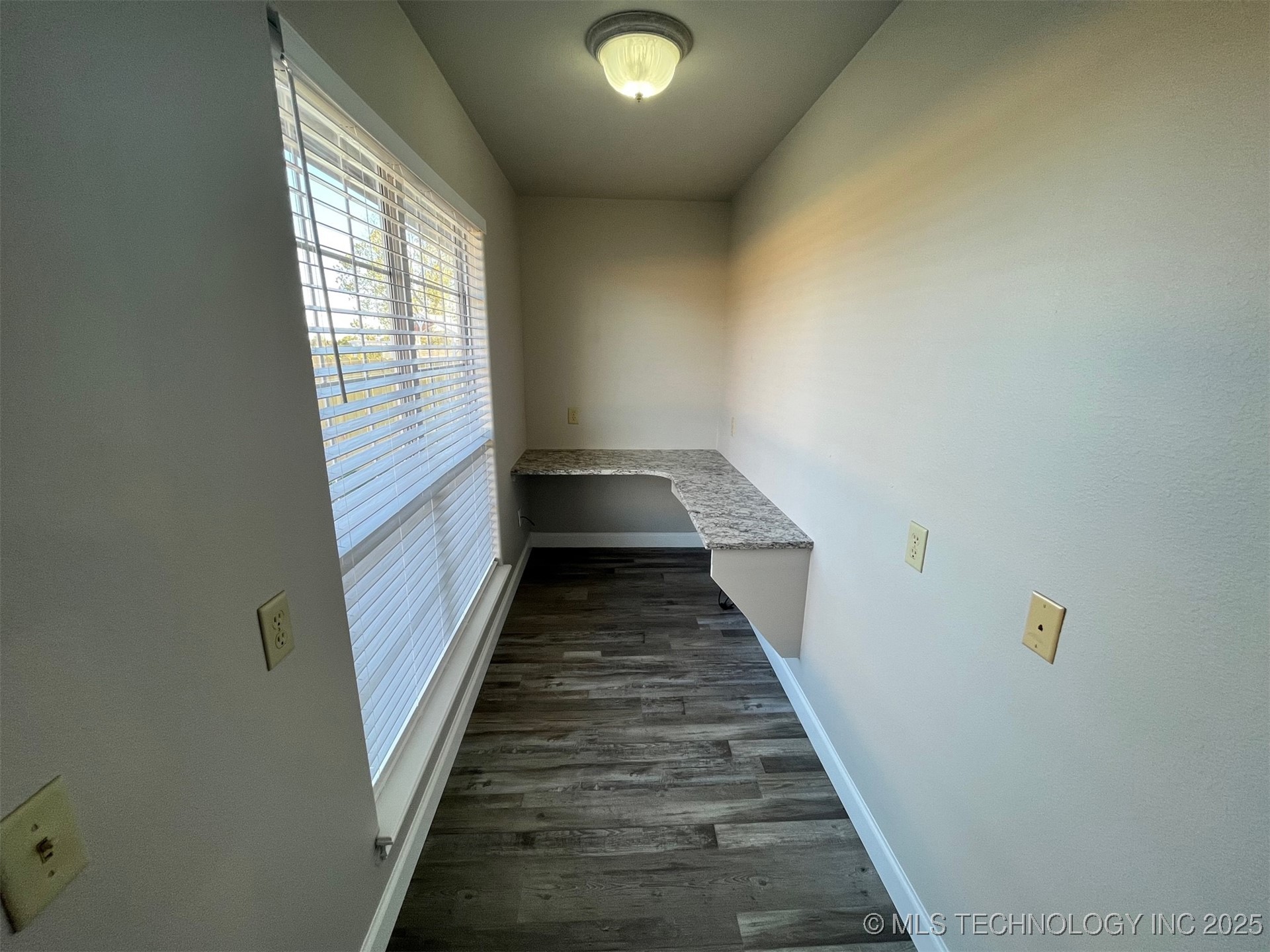 8250 Overlook Trail Property Photo 25