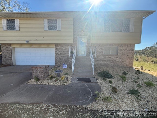 515 Oak Drive Property Photo 2