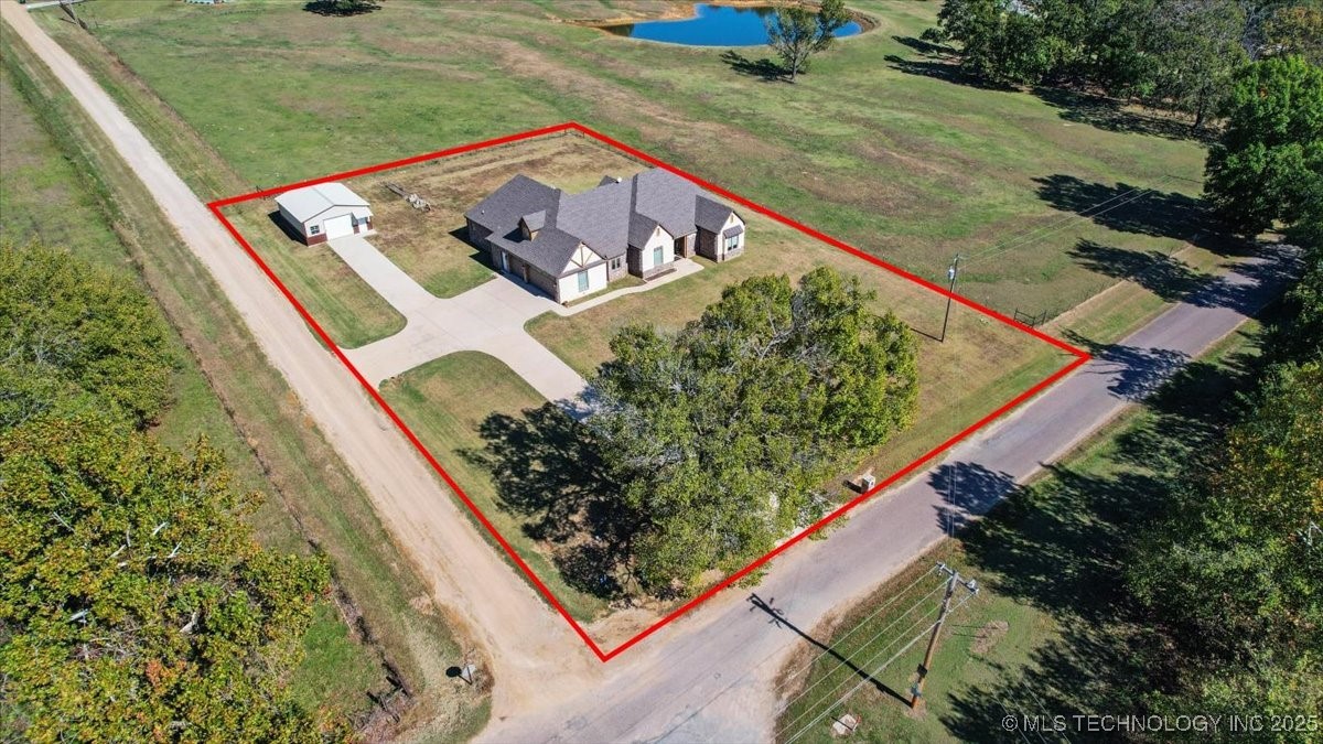 1486 Sandstone Road Property Photo 4