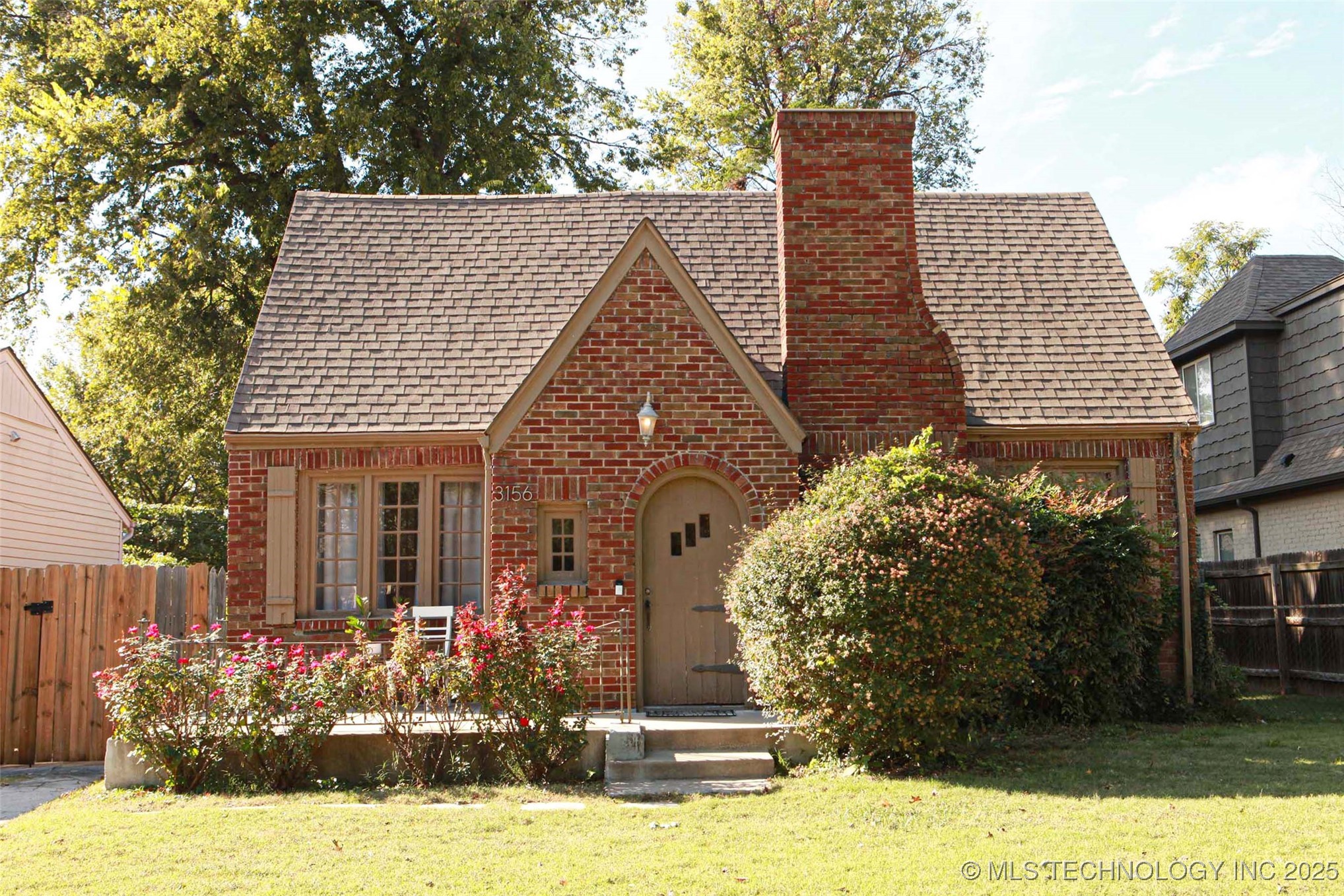 3156 S Madison Avenue Property Photo 1