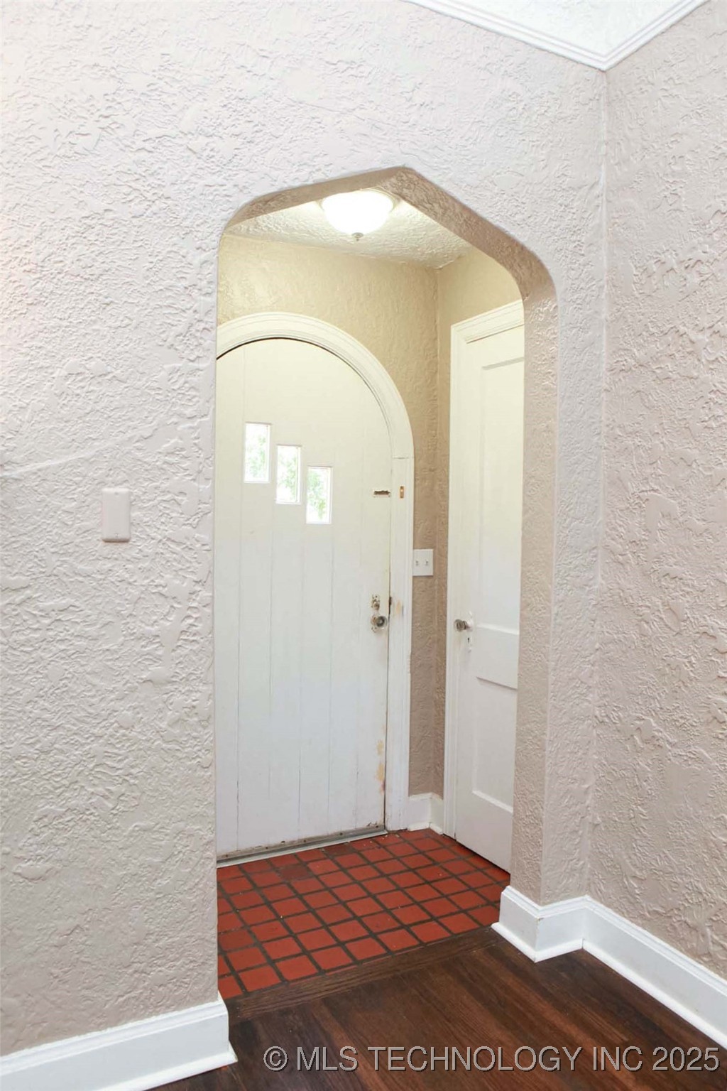 3156 S Madison Avenue Property Photo 7