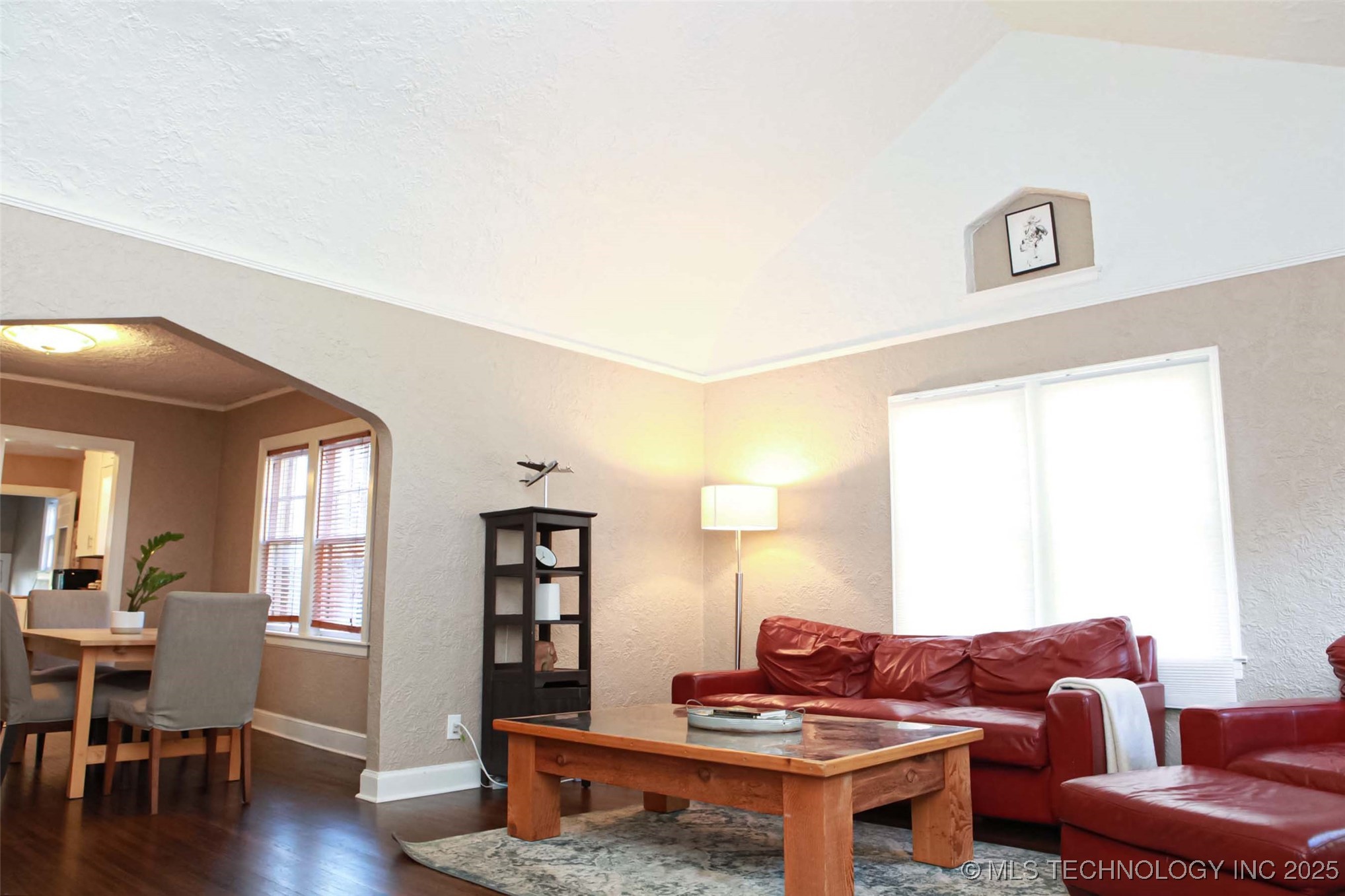 3156 S Madison Avenue Property Photo 9