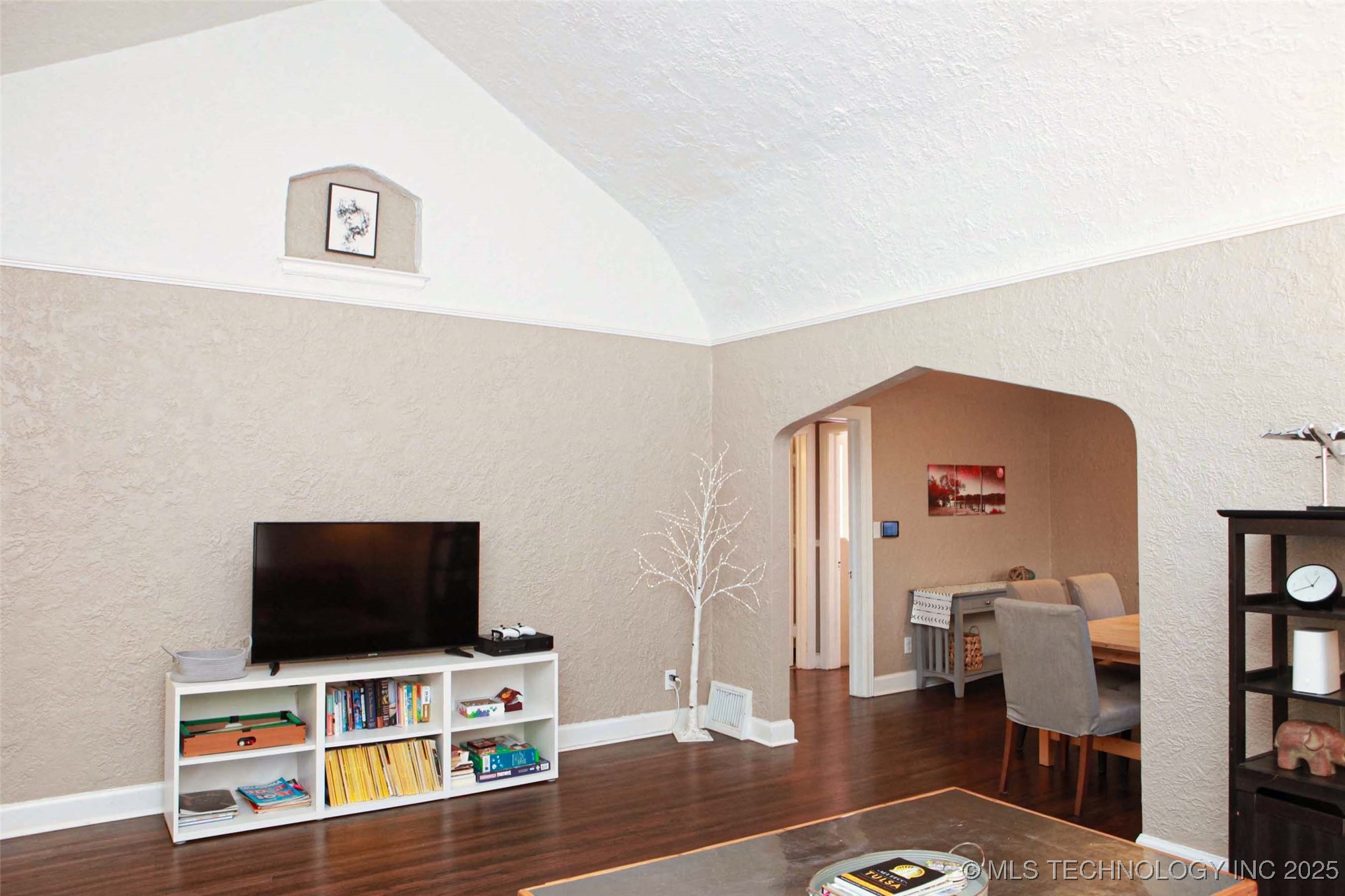 3156 S Madison Avenue Property Photo 12