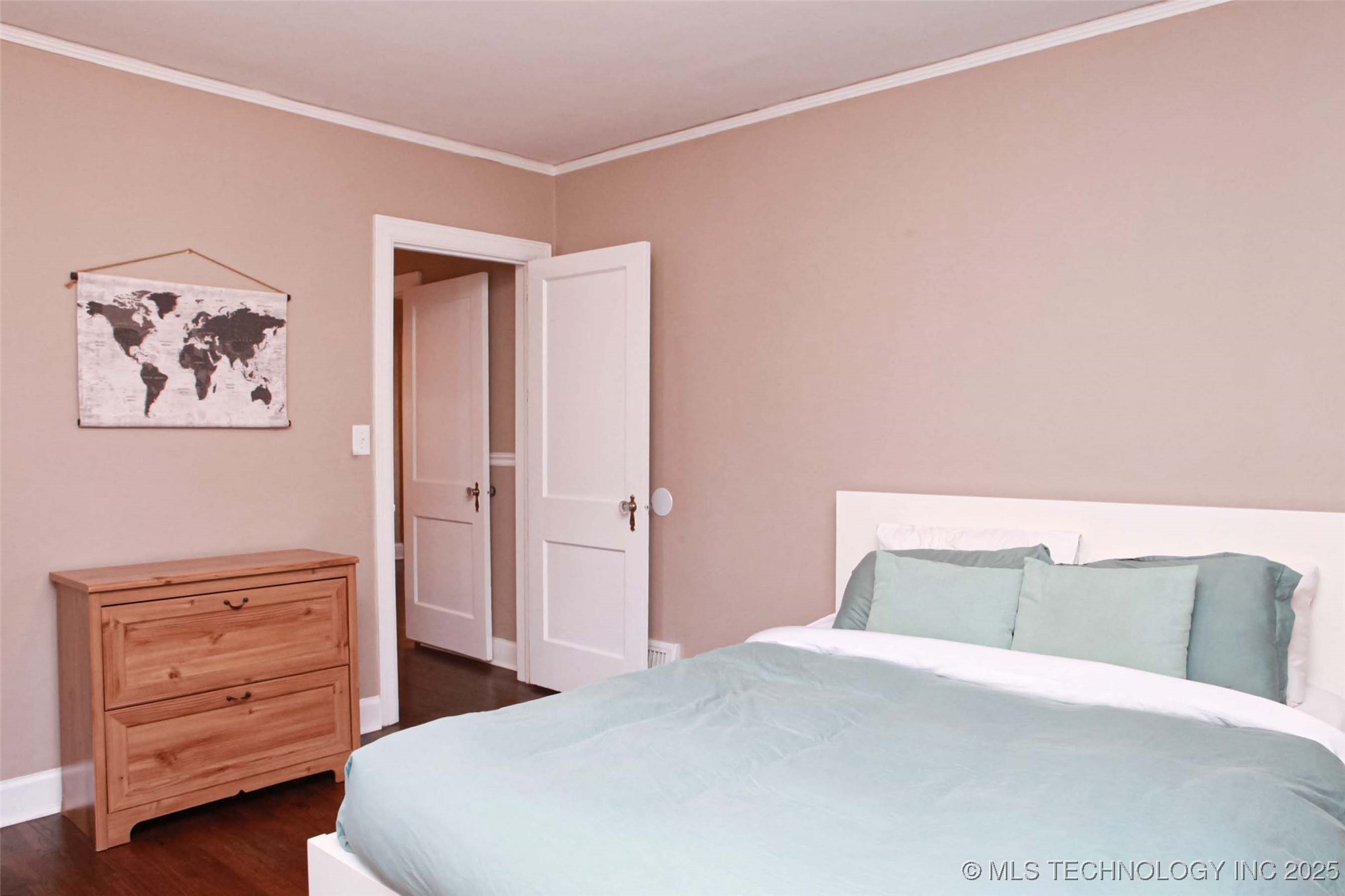 3156 S Madison Avenue Property Photo 32