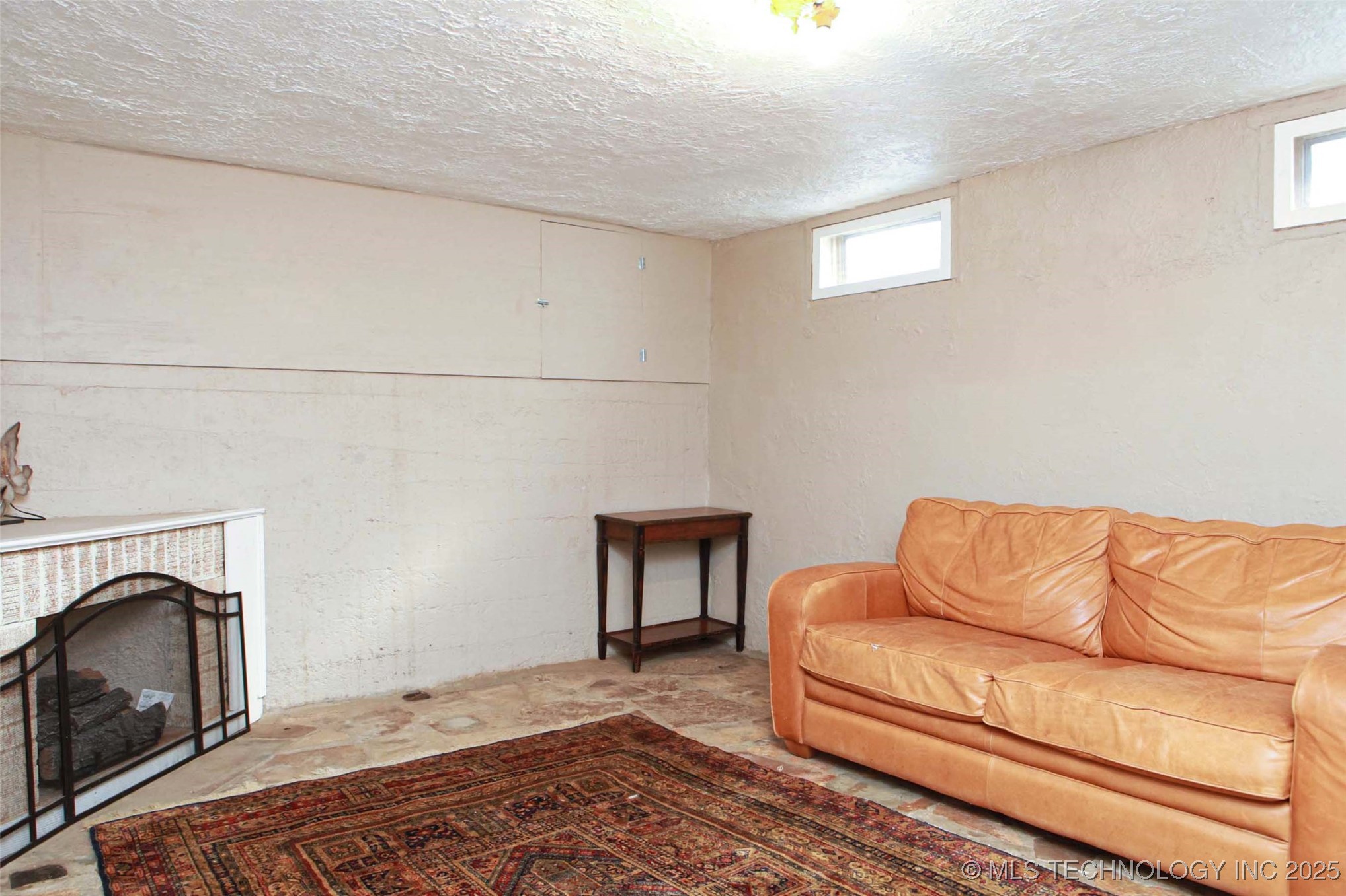 3156 S Madison Avenue Property Photo 35