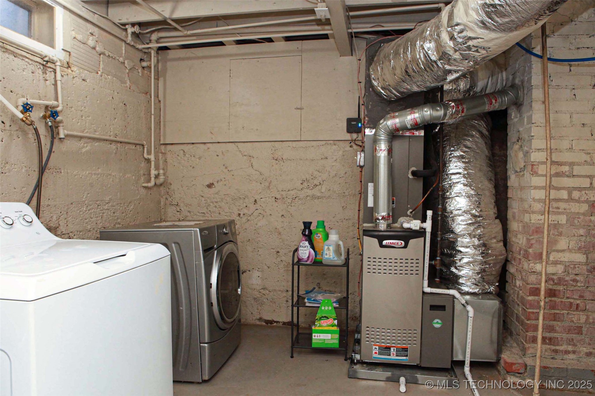 3156 S Madison Avenue Property Photo 38