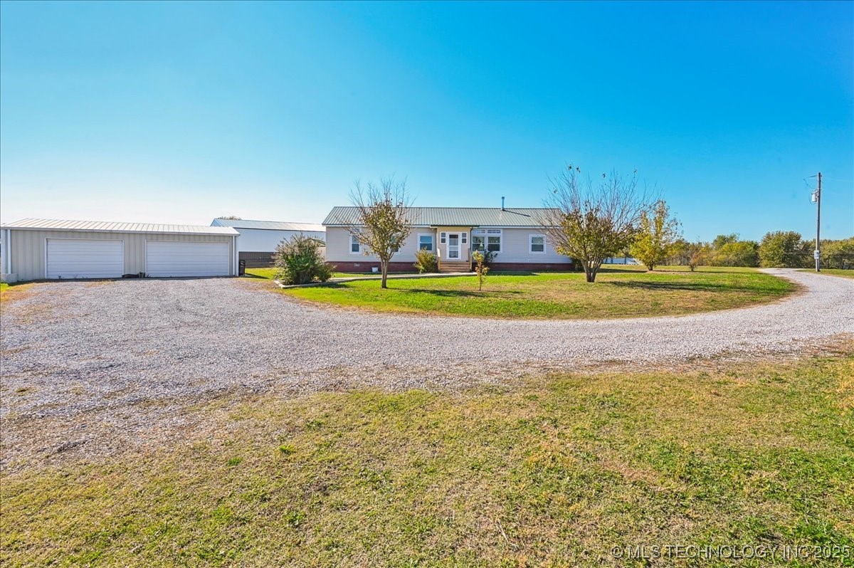 18307 N 97th East Avenue Property Photo 1