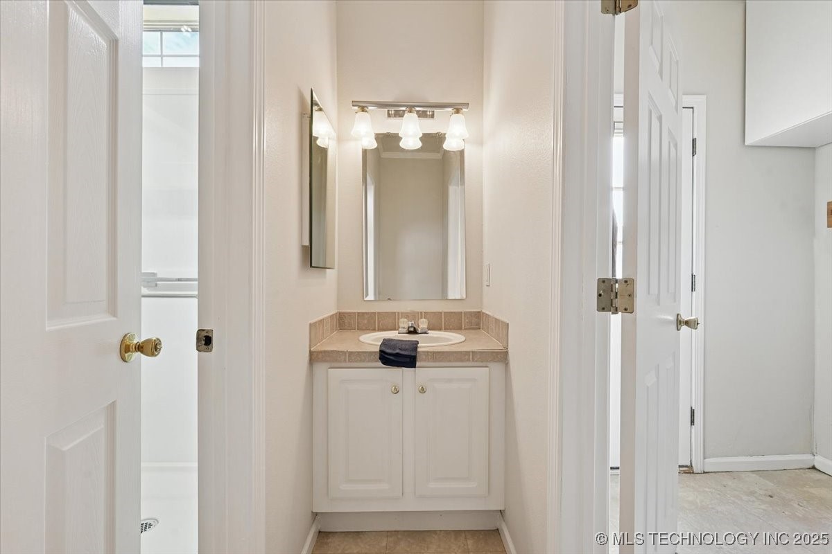 18307 N 97th East Avenue Property Photo 24