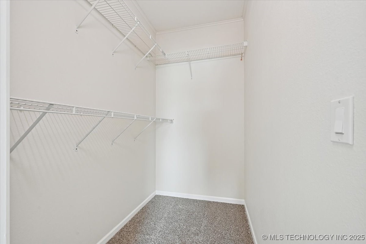 18307 N 97th East Avenue Property Photo 28