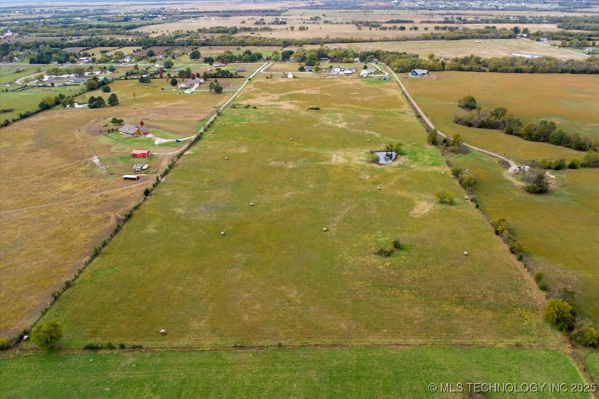 18307 N 97th East Avenue Property Photo 46