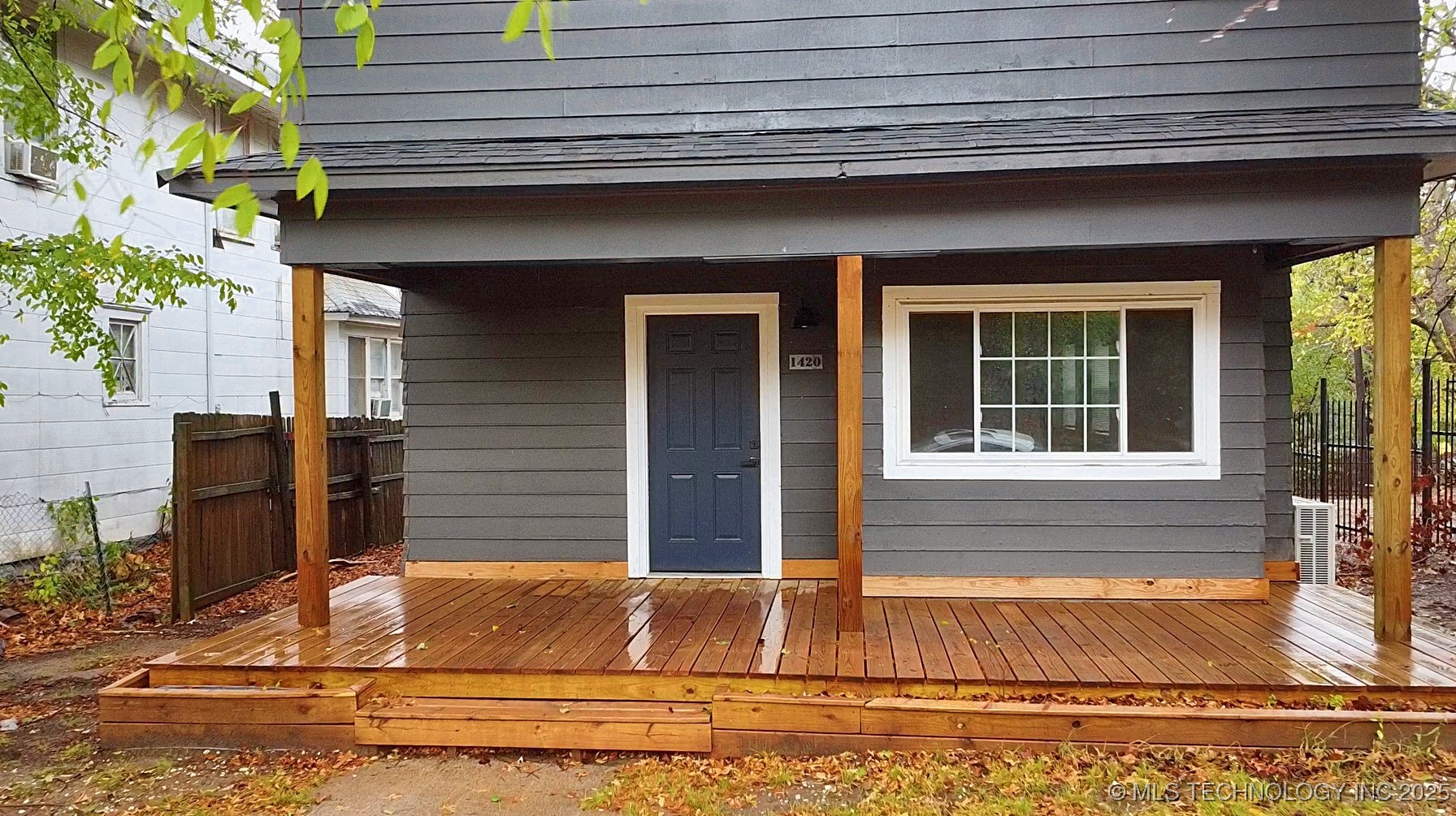 1420 W Broadway Street Property Photo 5