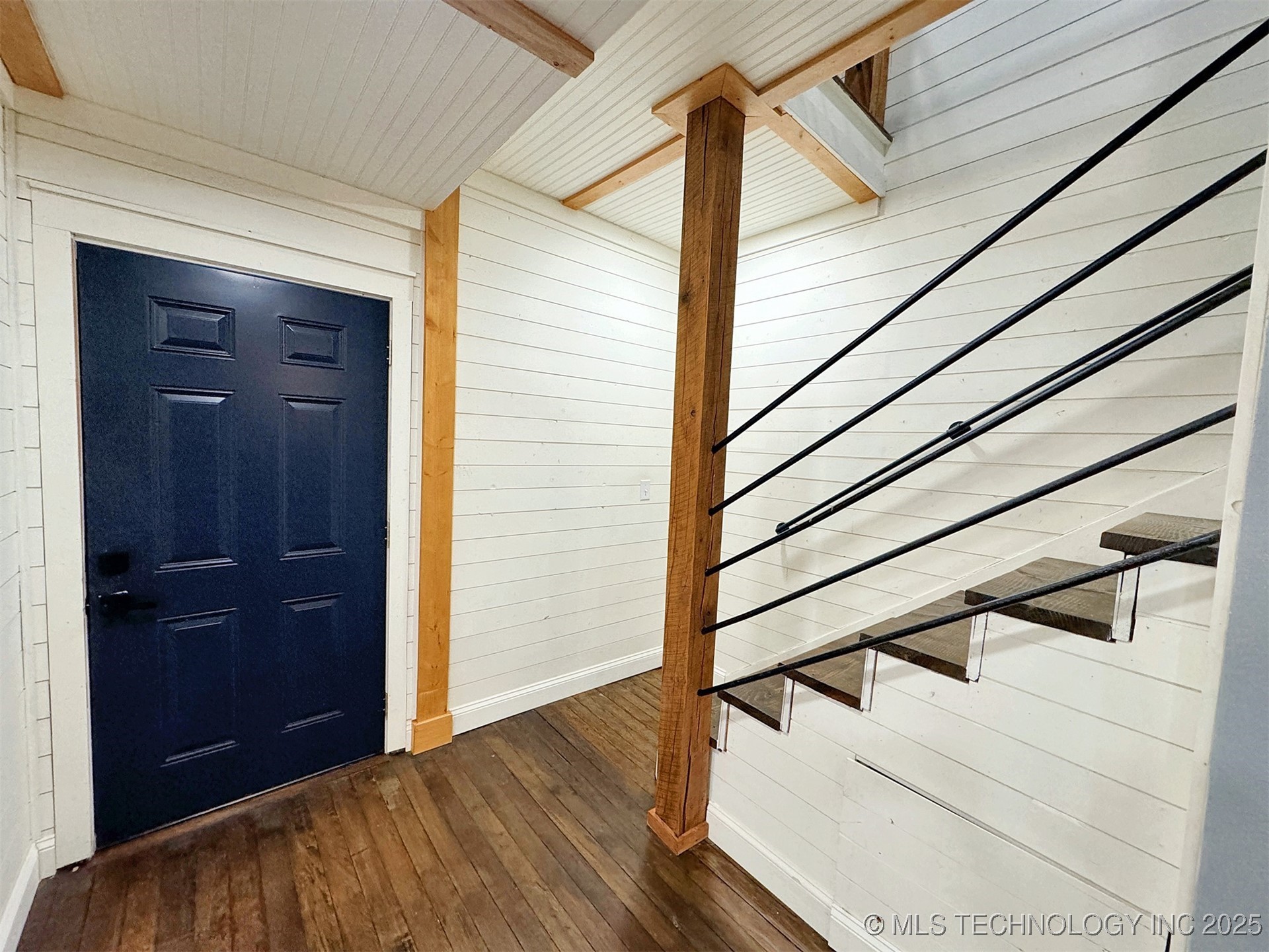 1420 W Broadway Street Property Photo 6