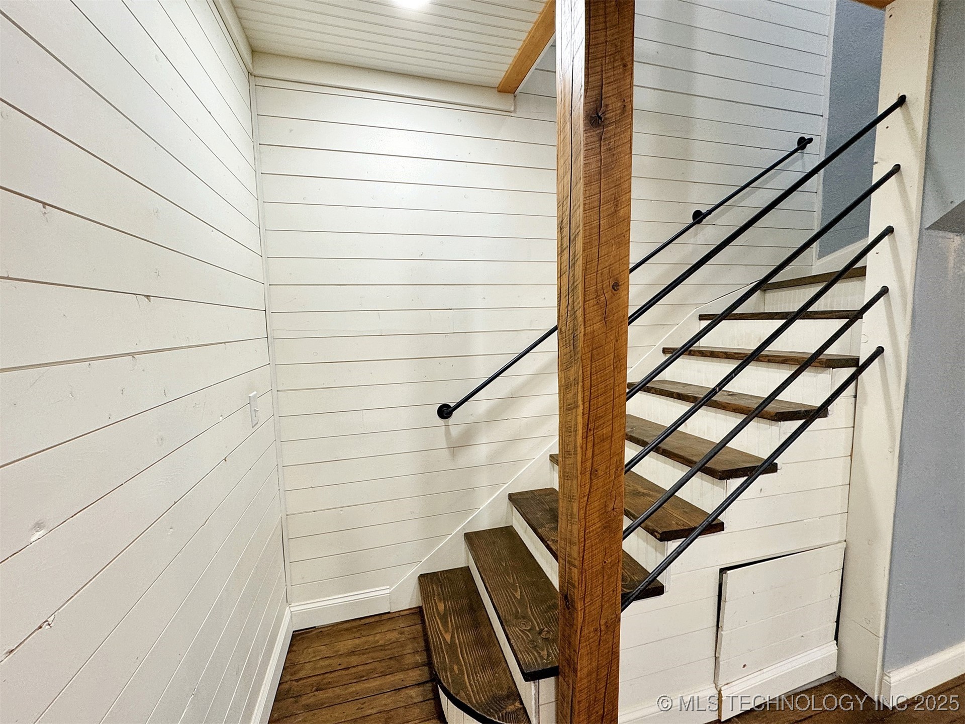 1420 W Broadway Street Property Photo 36