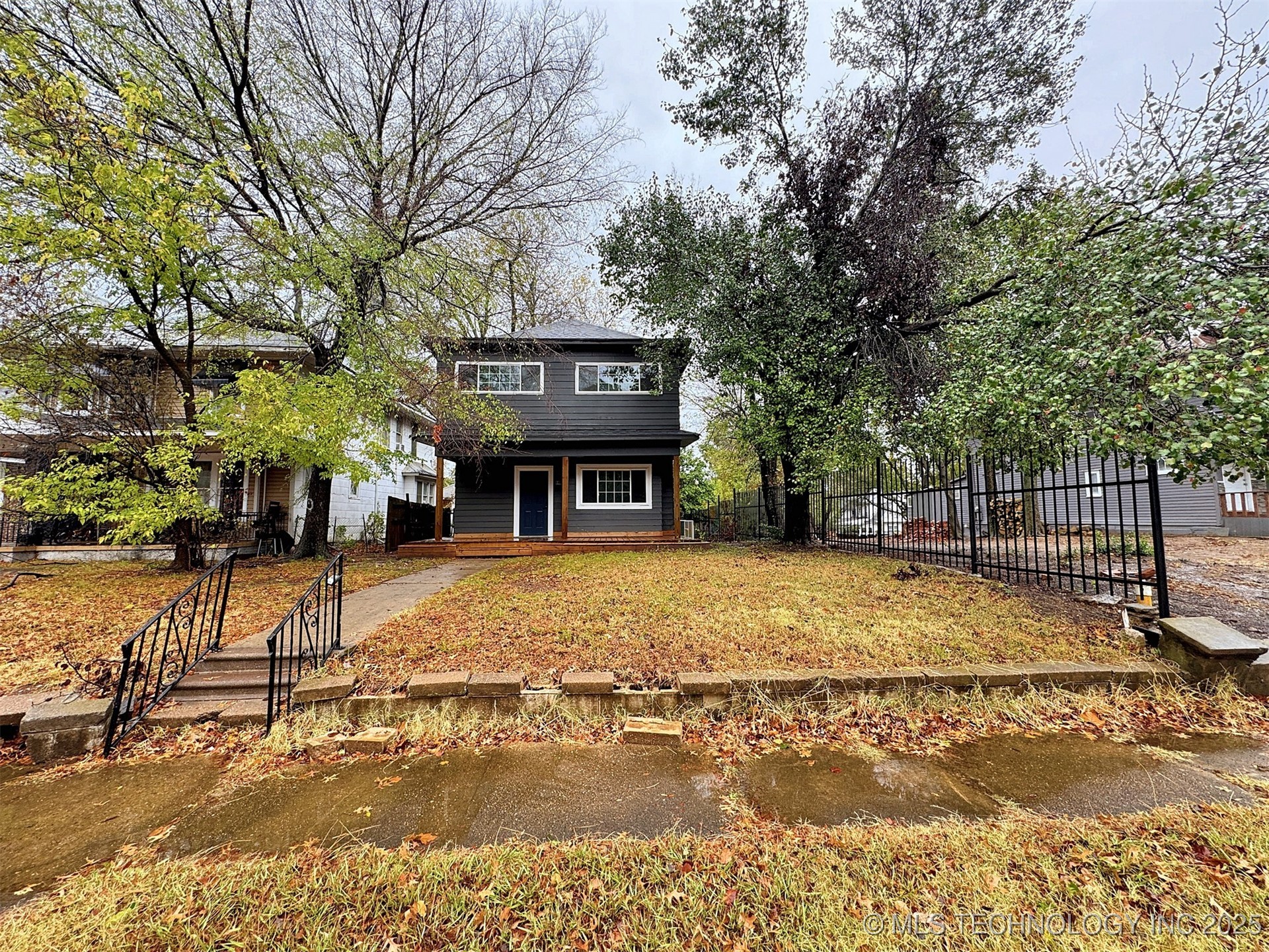 1420 W Broadway Street Property Photo 69