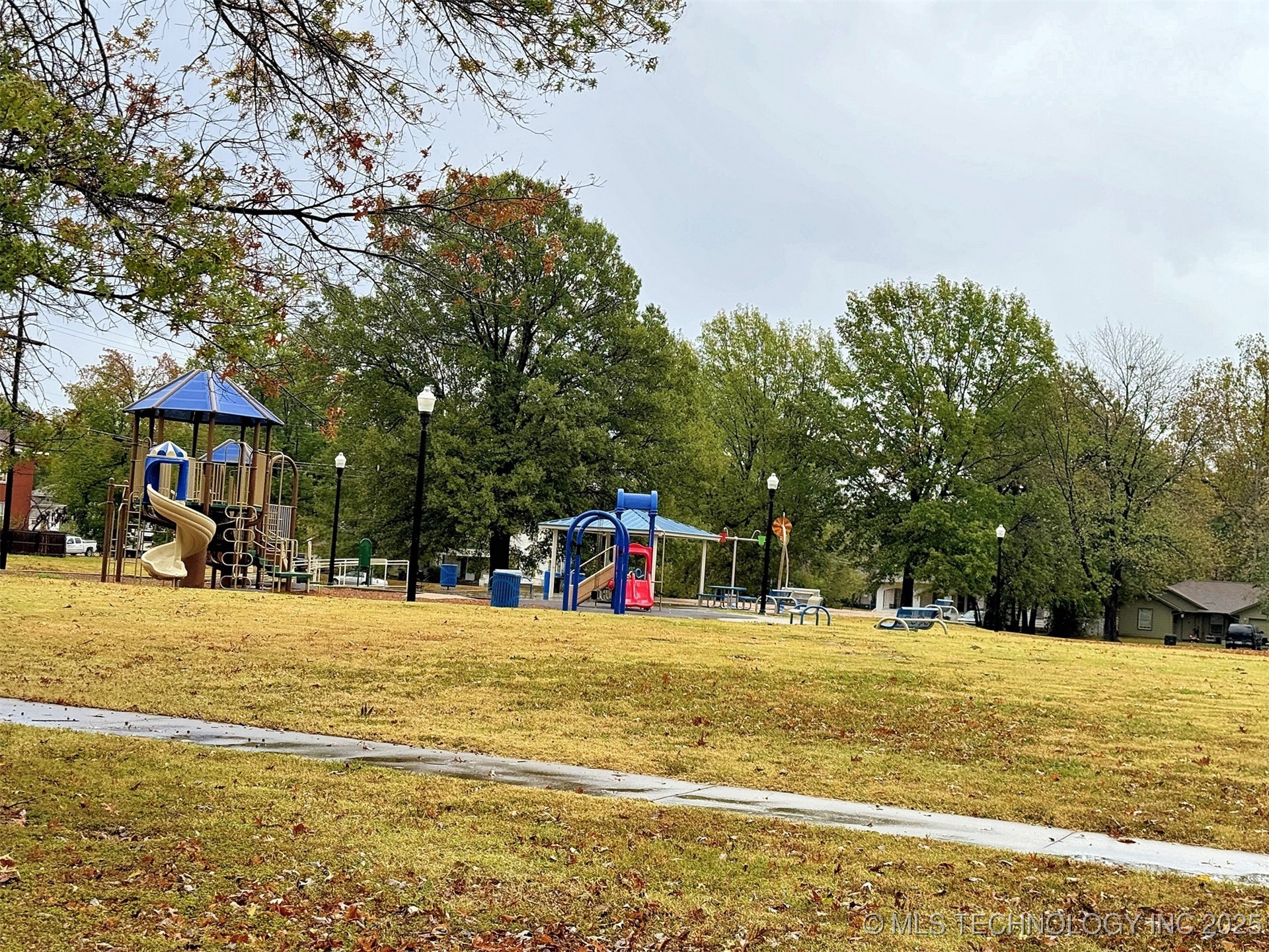 1420 W Broadway Street Property Photo 75