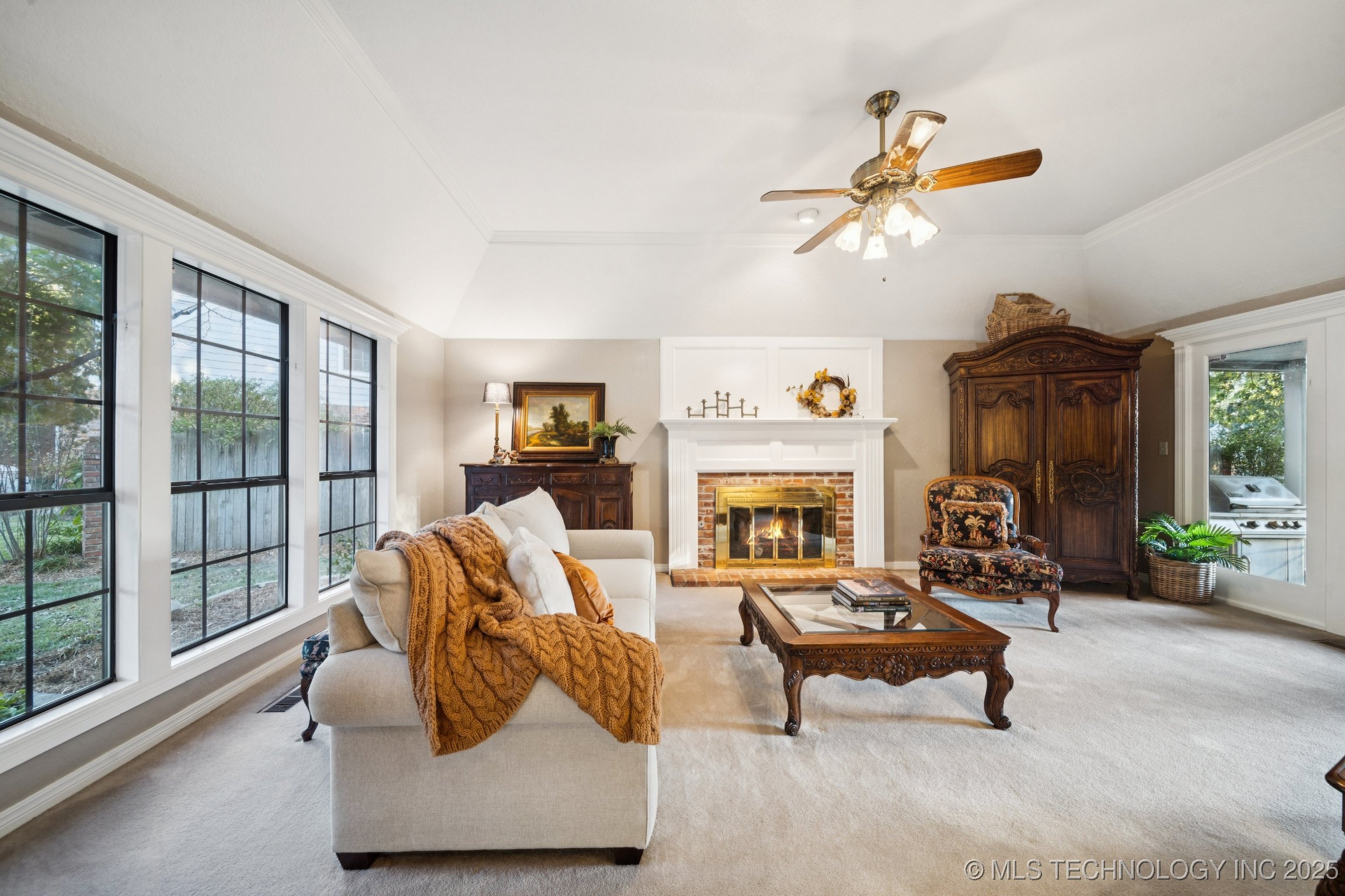 11016 S Urbana Avenue Property Photo 10