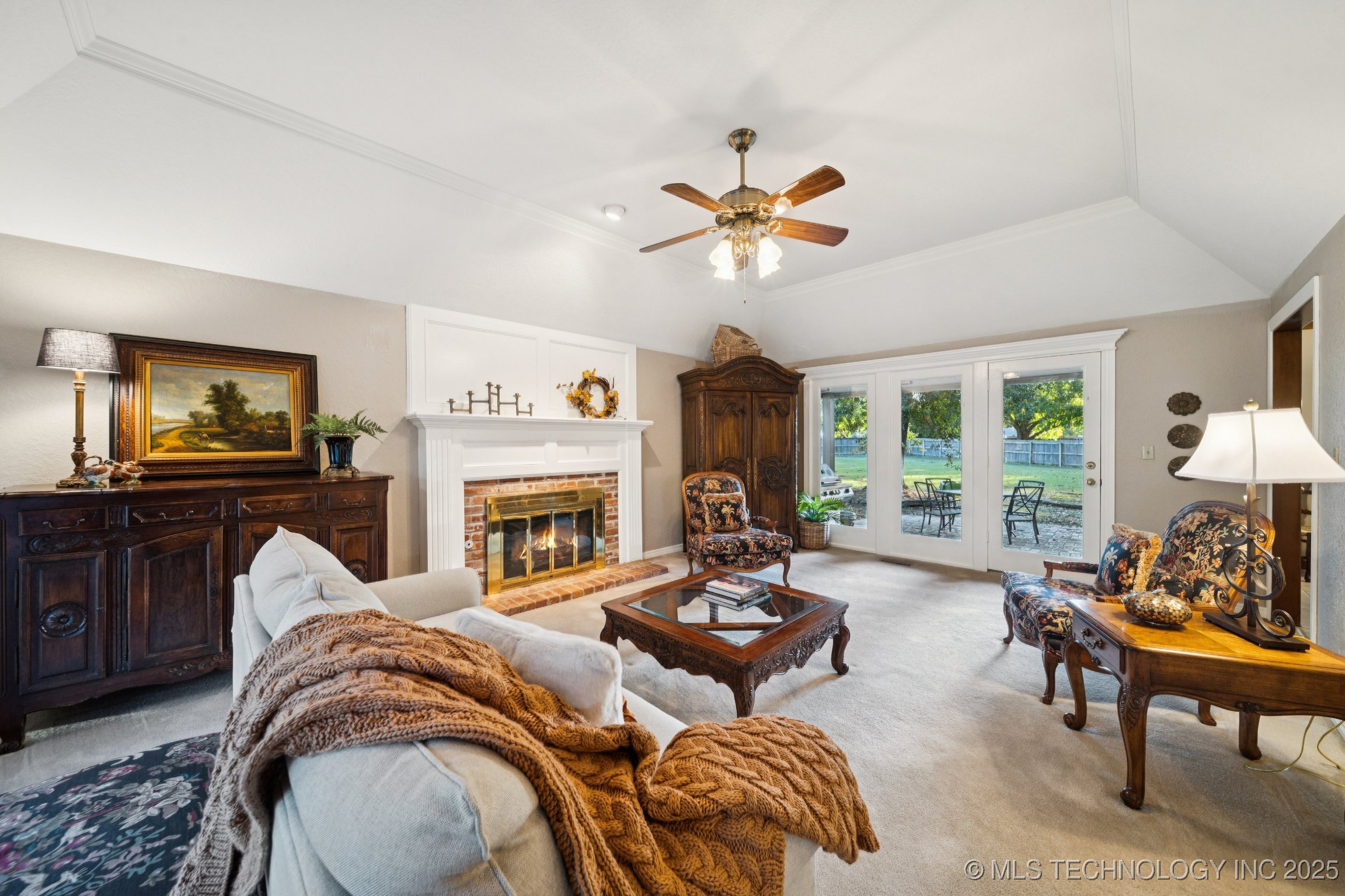 11016 S Urbana Avenue Property Photo 11