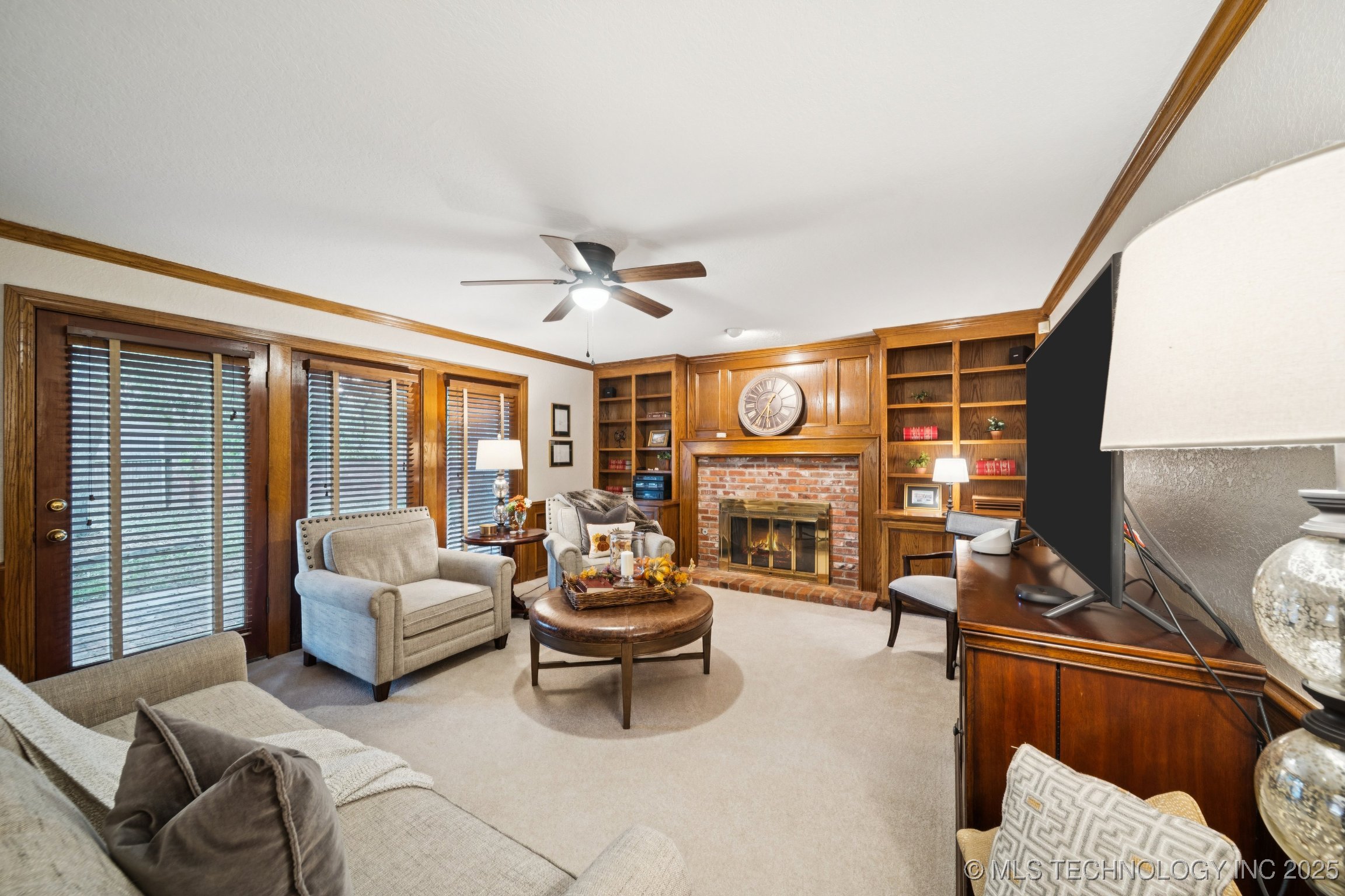 11016 S Urbana Avenue Property Photo 26