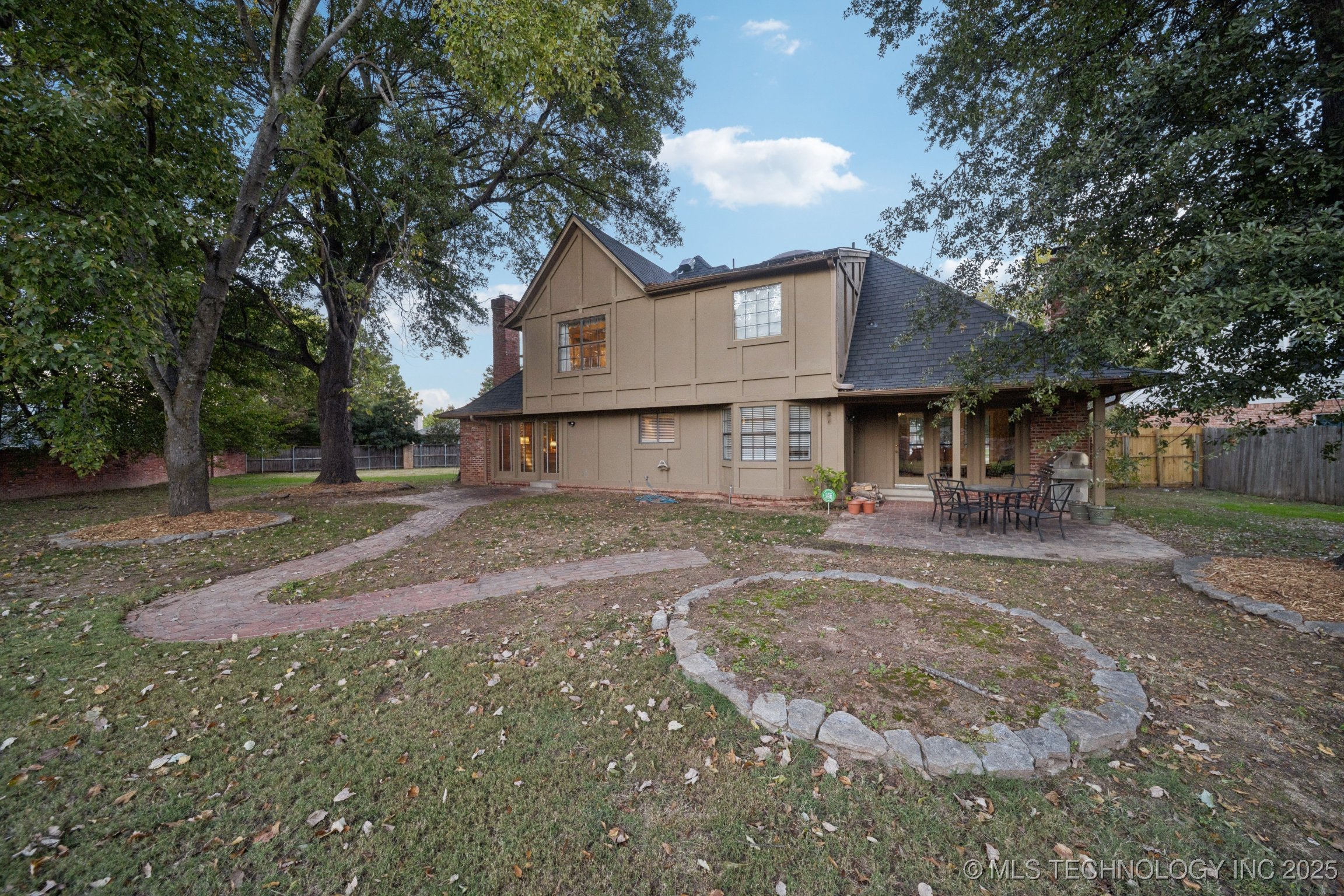 11016 S Urbana Avenue Property Photo 47