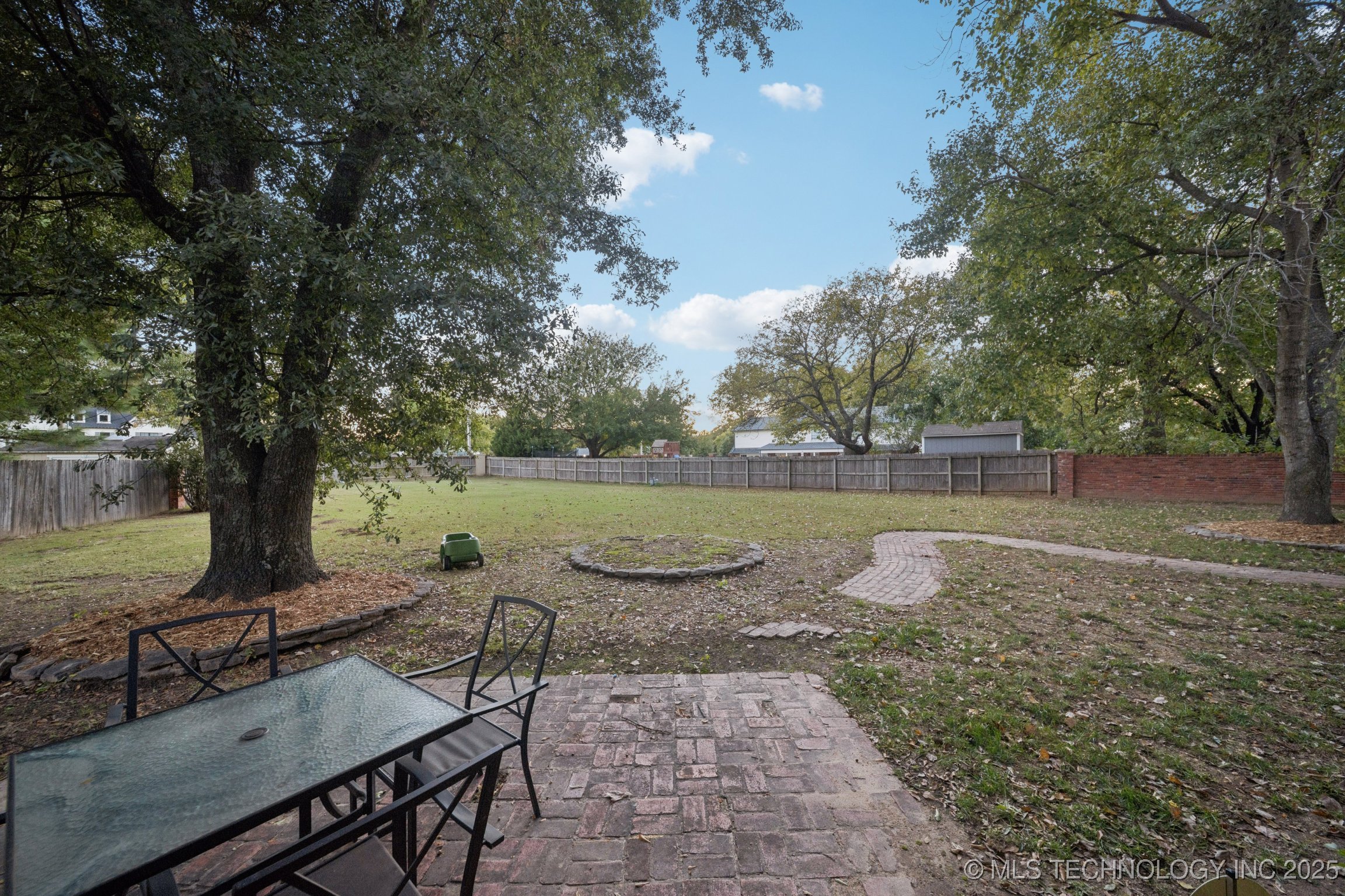 11016 S Urbana Avenue Property Photo 48