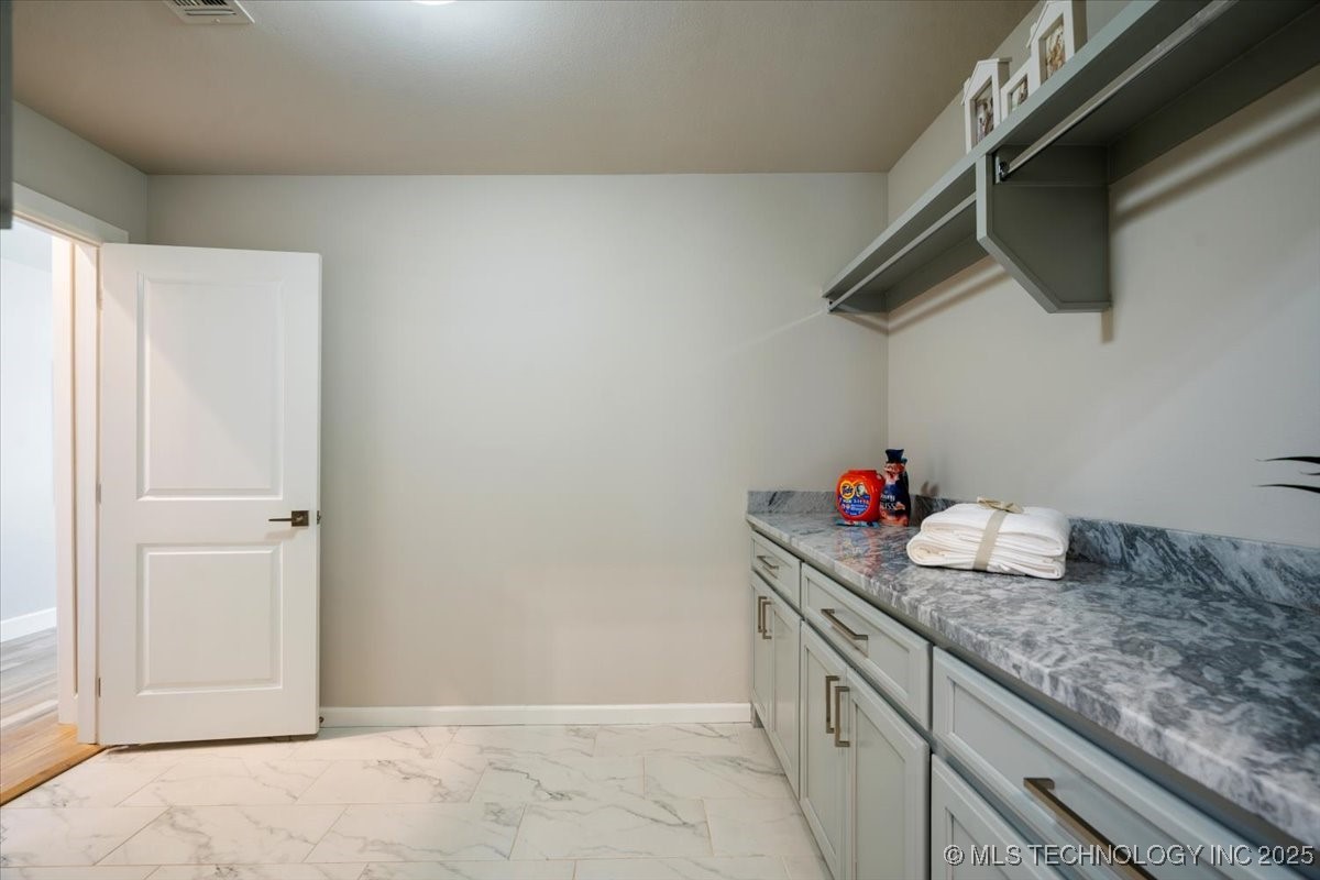 7710 N 147th East Avenue Property Photo 40