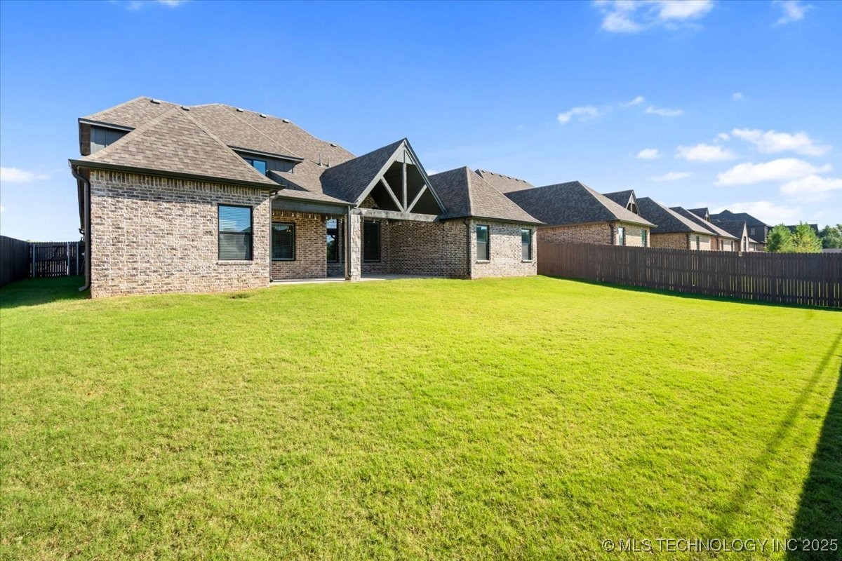 7710 N 147th East Avenue Property Photo 62