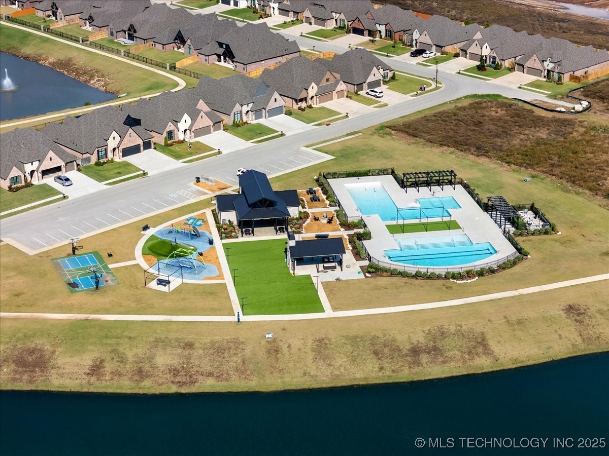 7710 N 147th East Avenue Property Photo 67