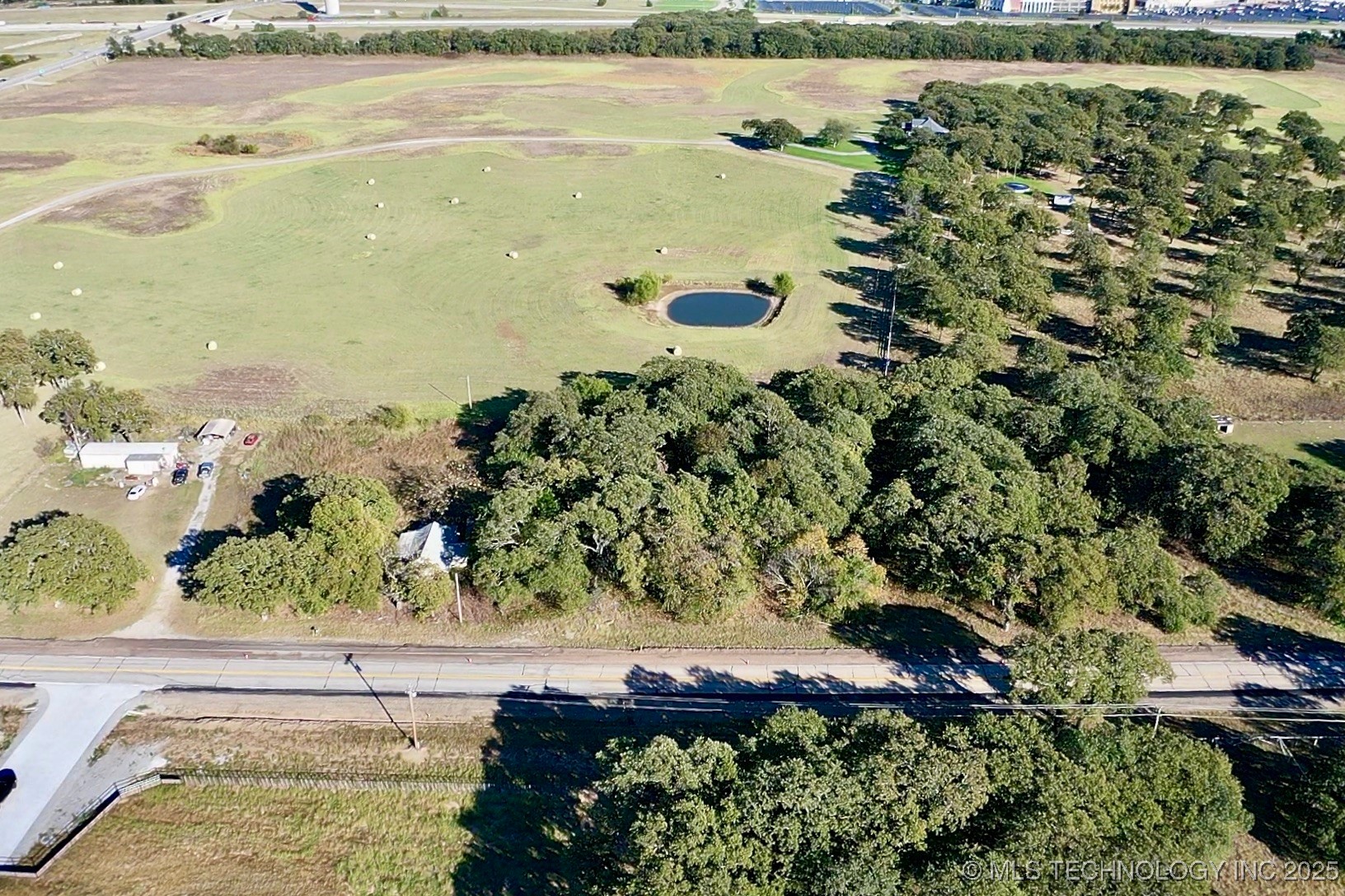 Hwy 77 Highway Property Photo 4