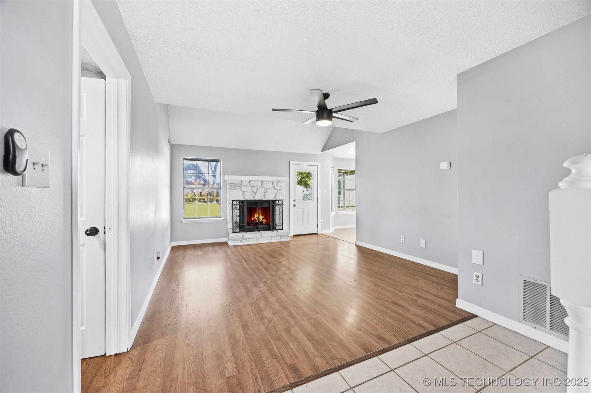 2004 S Missouri Avenue Property Photo 9