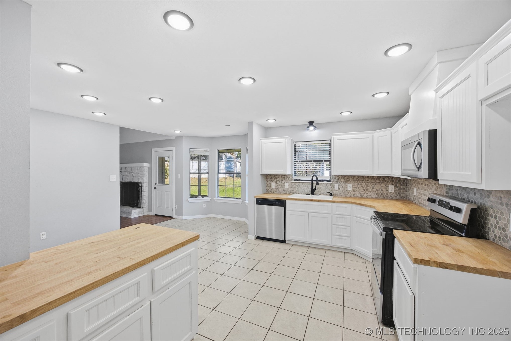 2004 S Missouri Avenue Property Photo 20