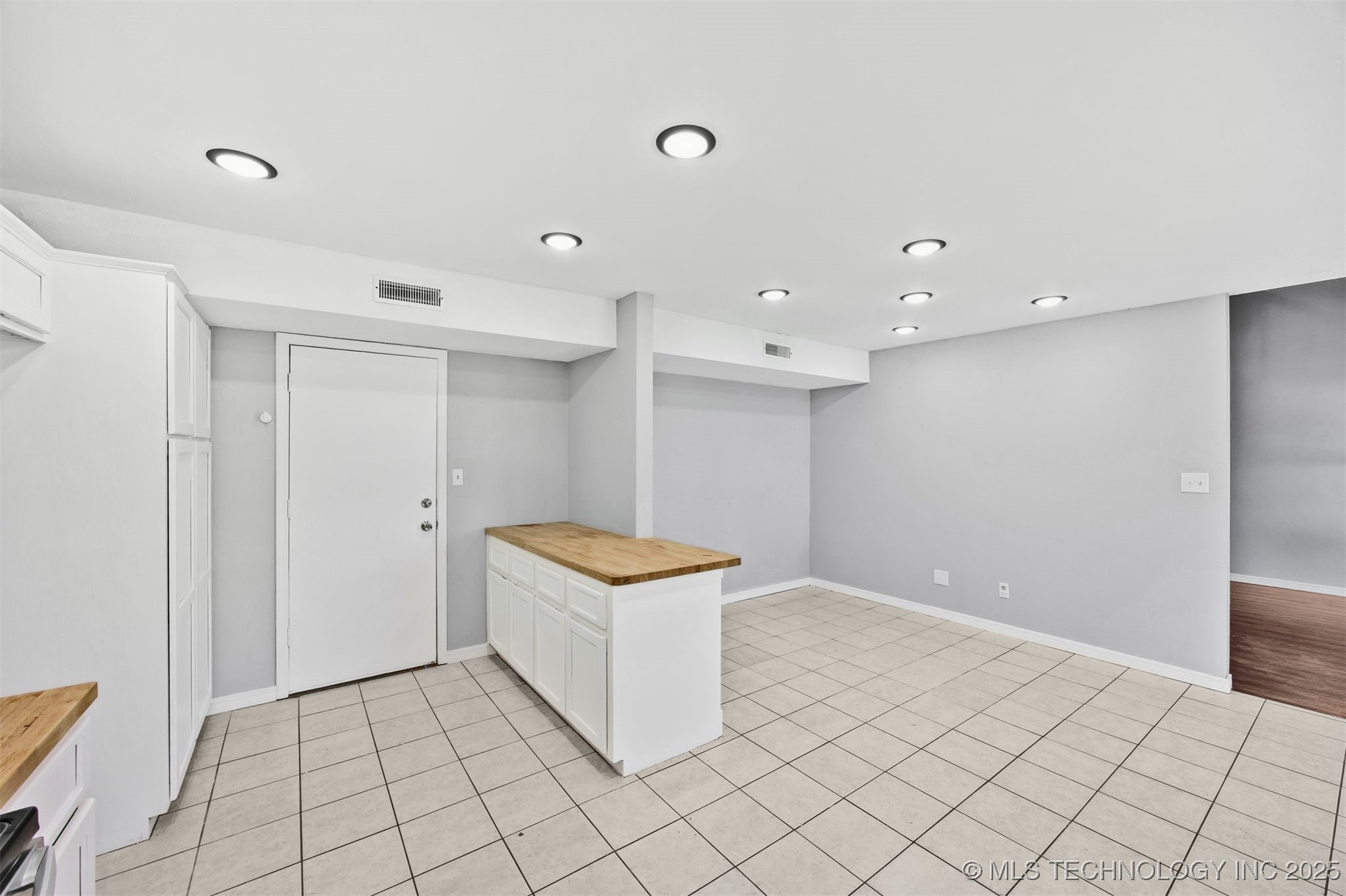 2004 S Missouri Avenue Property Photo 21