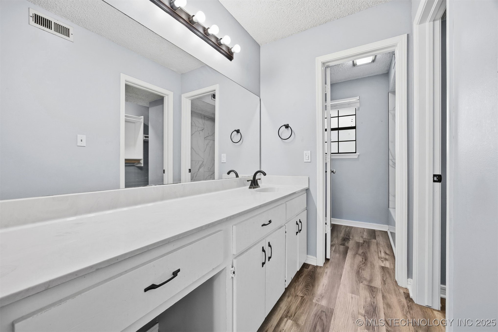 2004 S Missouri Avenue Property Photo 29