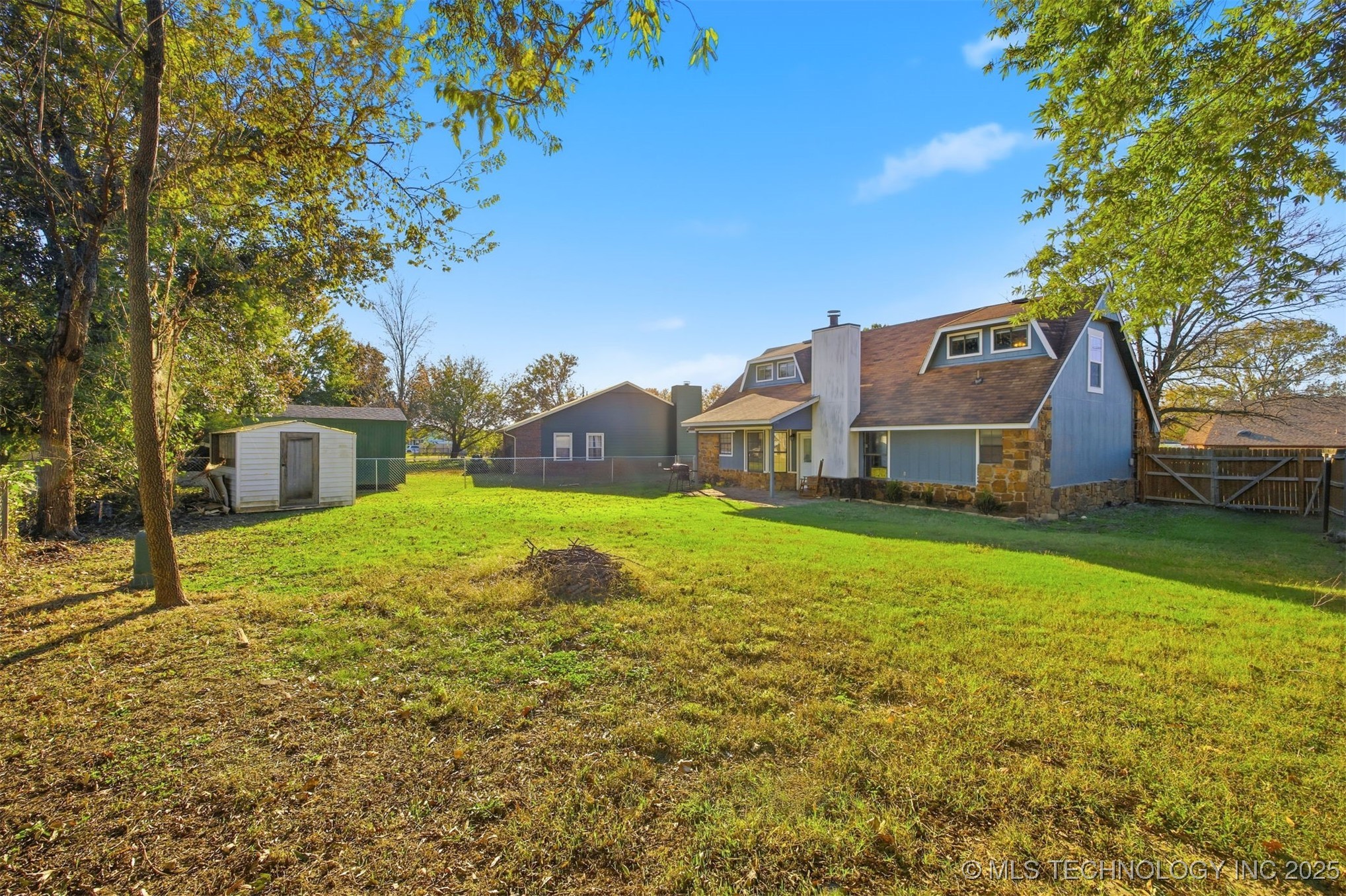 2004 S Missouri Avenue Property Photo 51