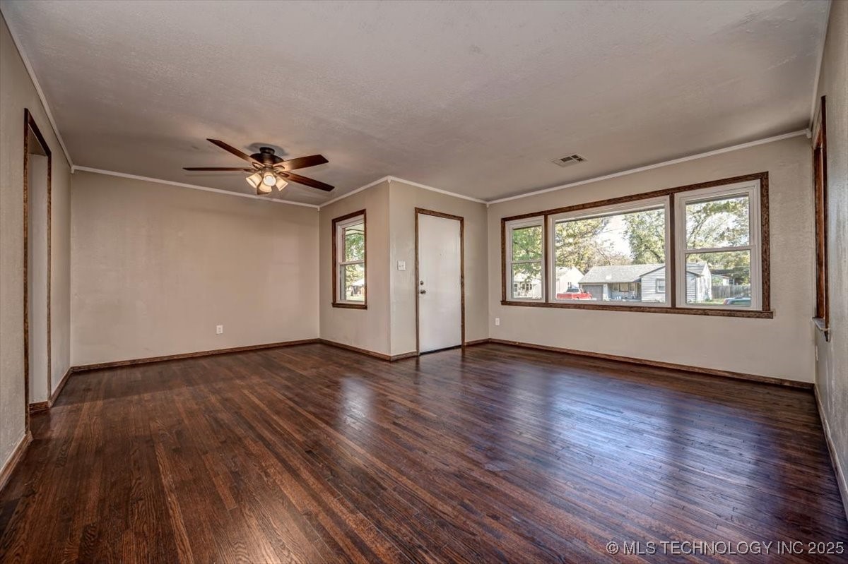 809 N Ross Avenue Property Photo 6