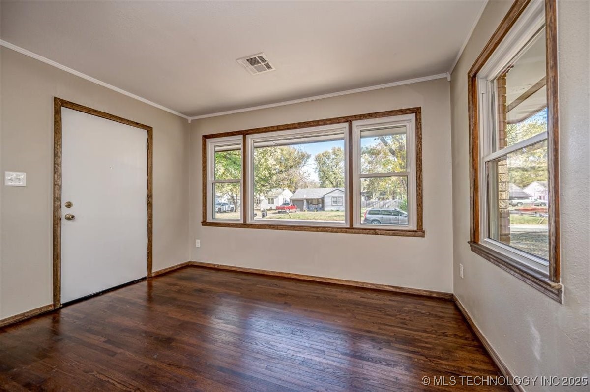 809 N Ross Avenue Property Photo 8