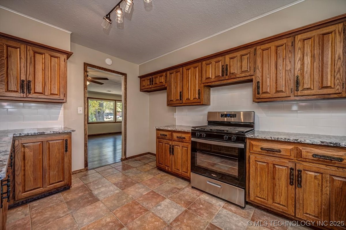 809 N Ross Avenue Property Photo 17