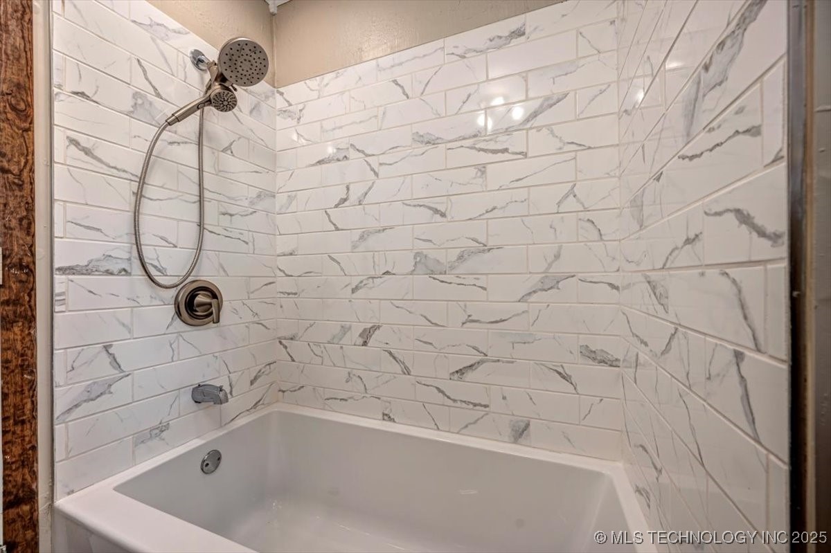 809 N Ross Avenue Property Photo 39