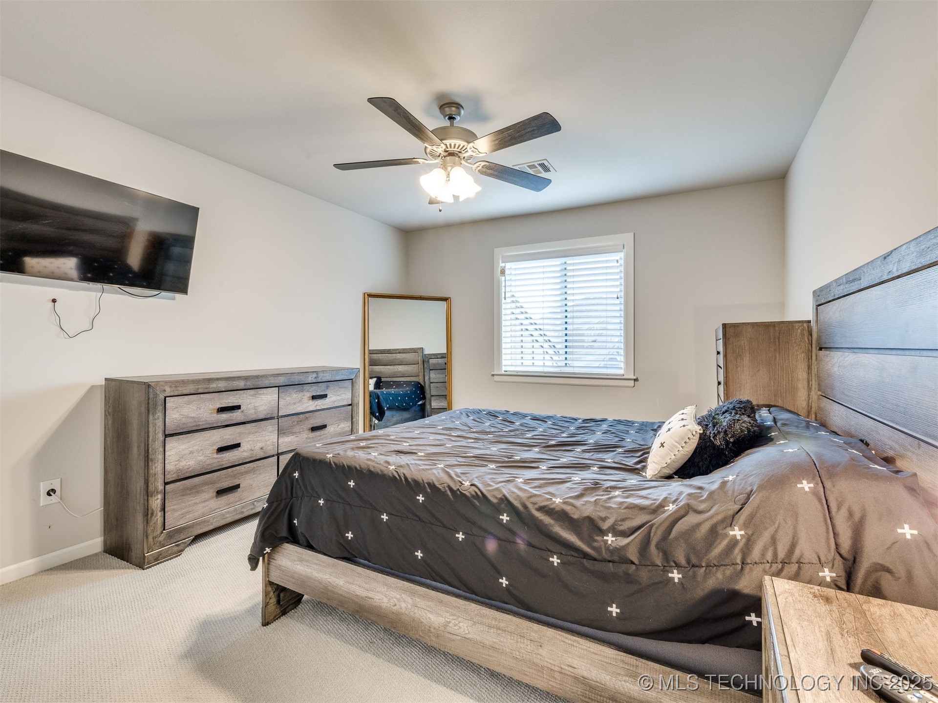 908 W 86th Place S Property Photo 18