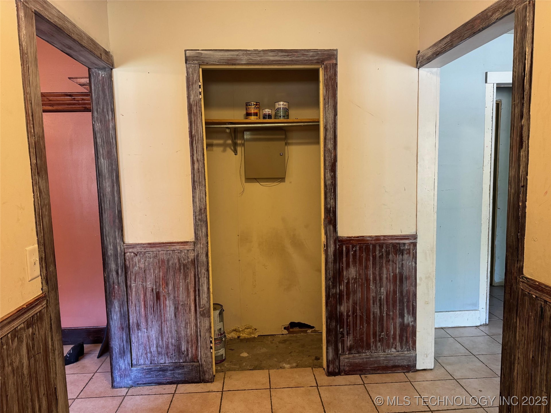 9611 Celia Berryhill Road Property Photo 4