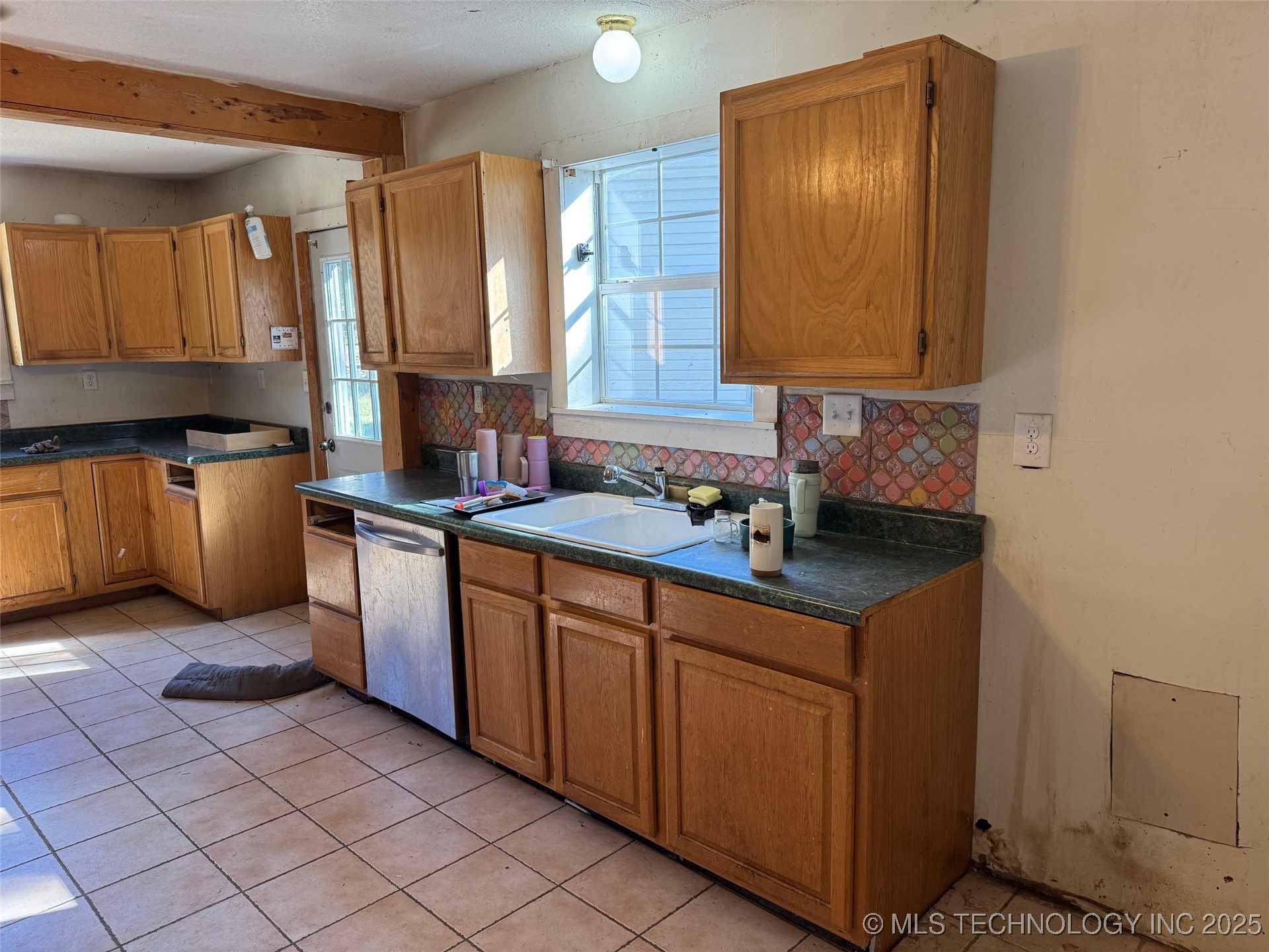 9611 Celia Berryhill Road Property Photo 7