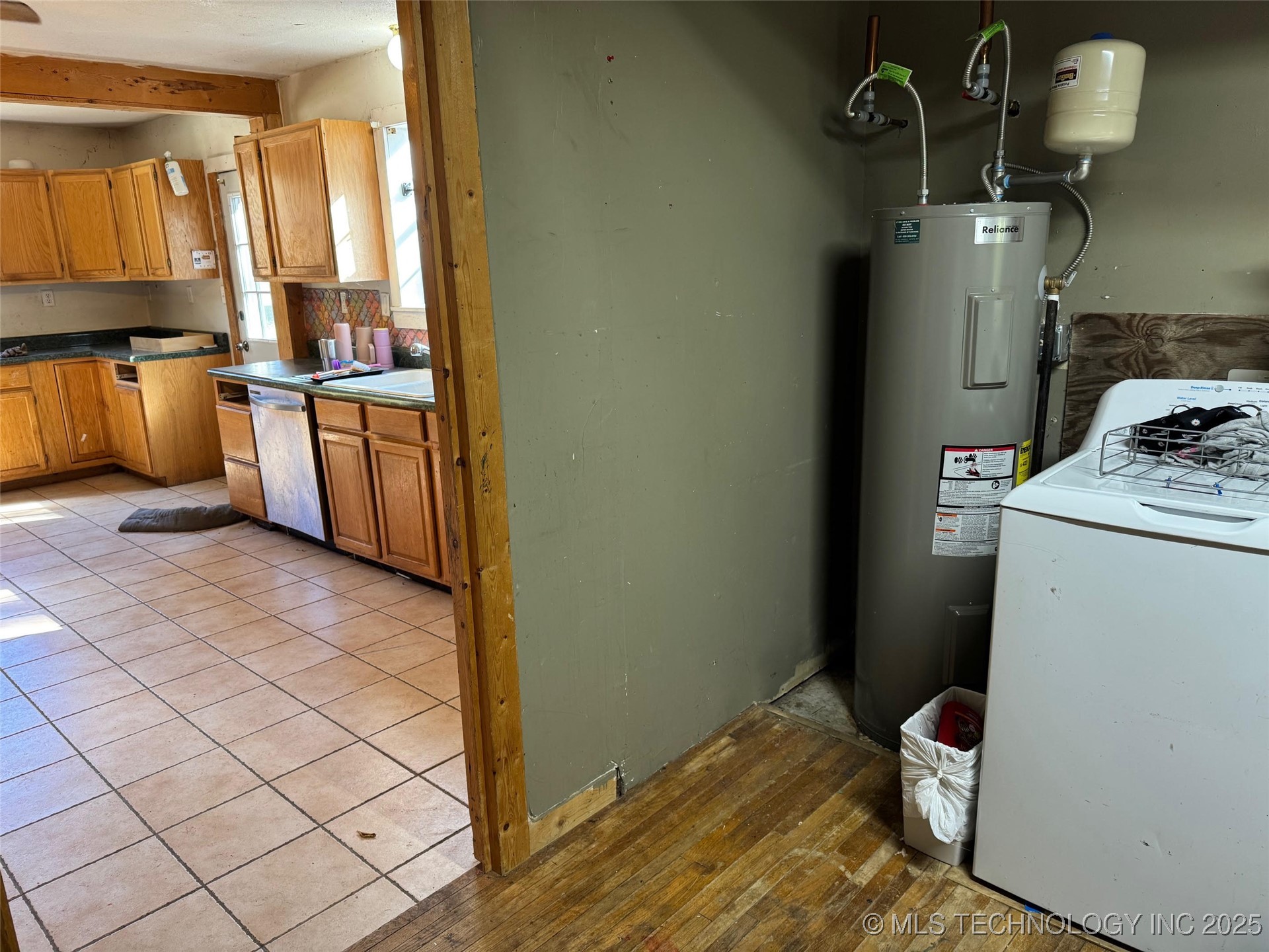 9611 Celia Berryhill Road Property Photo 9