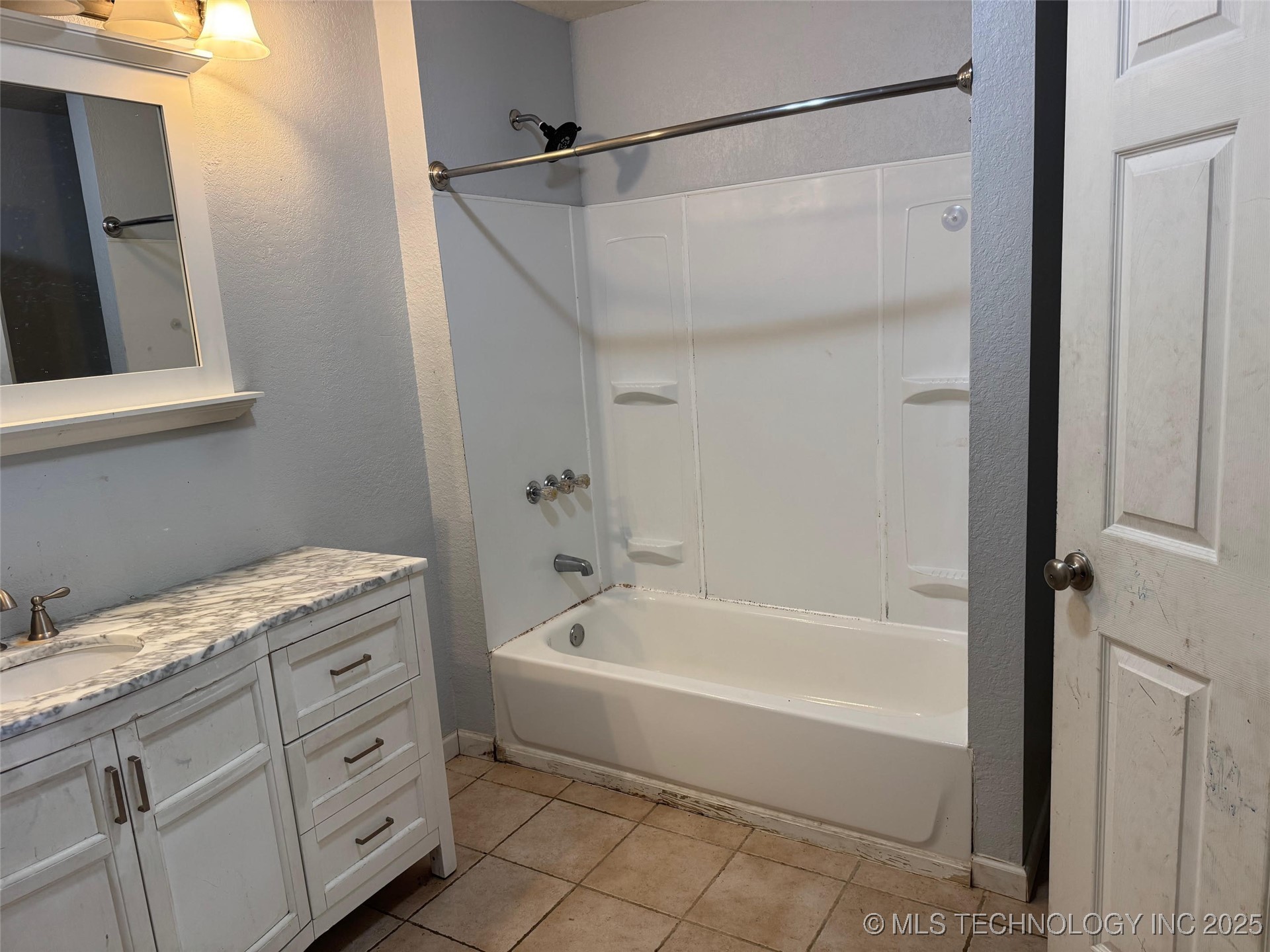 9611 Celia Berryhill Road Property Photo 15