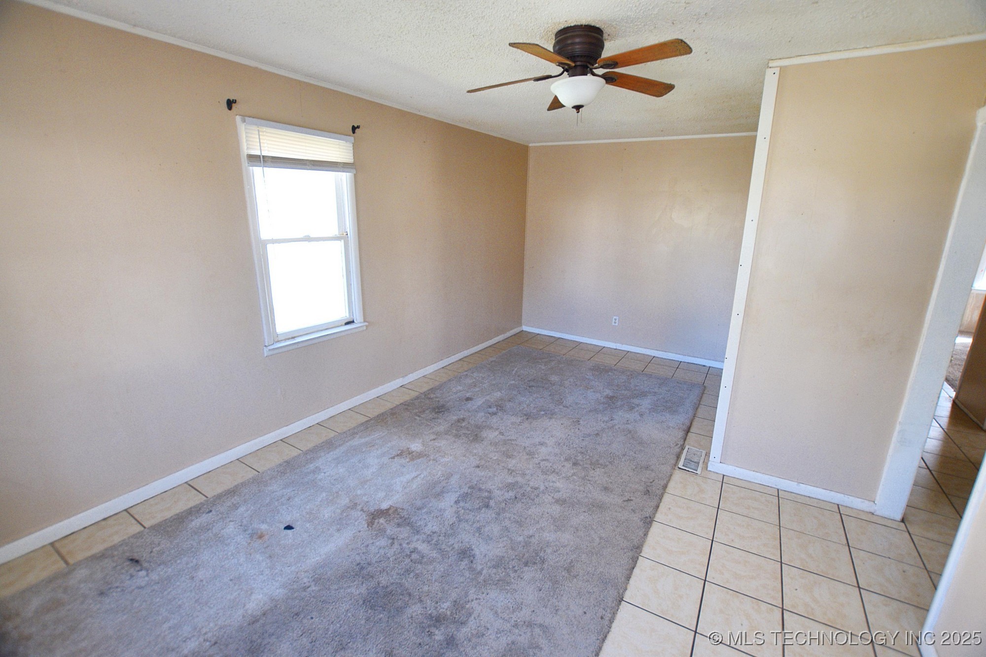 215 S Maple Avenue Property Photo 21