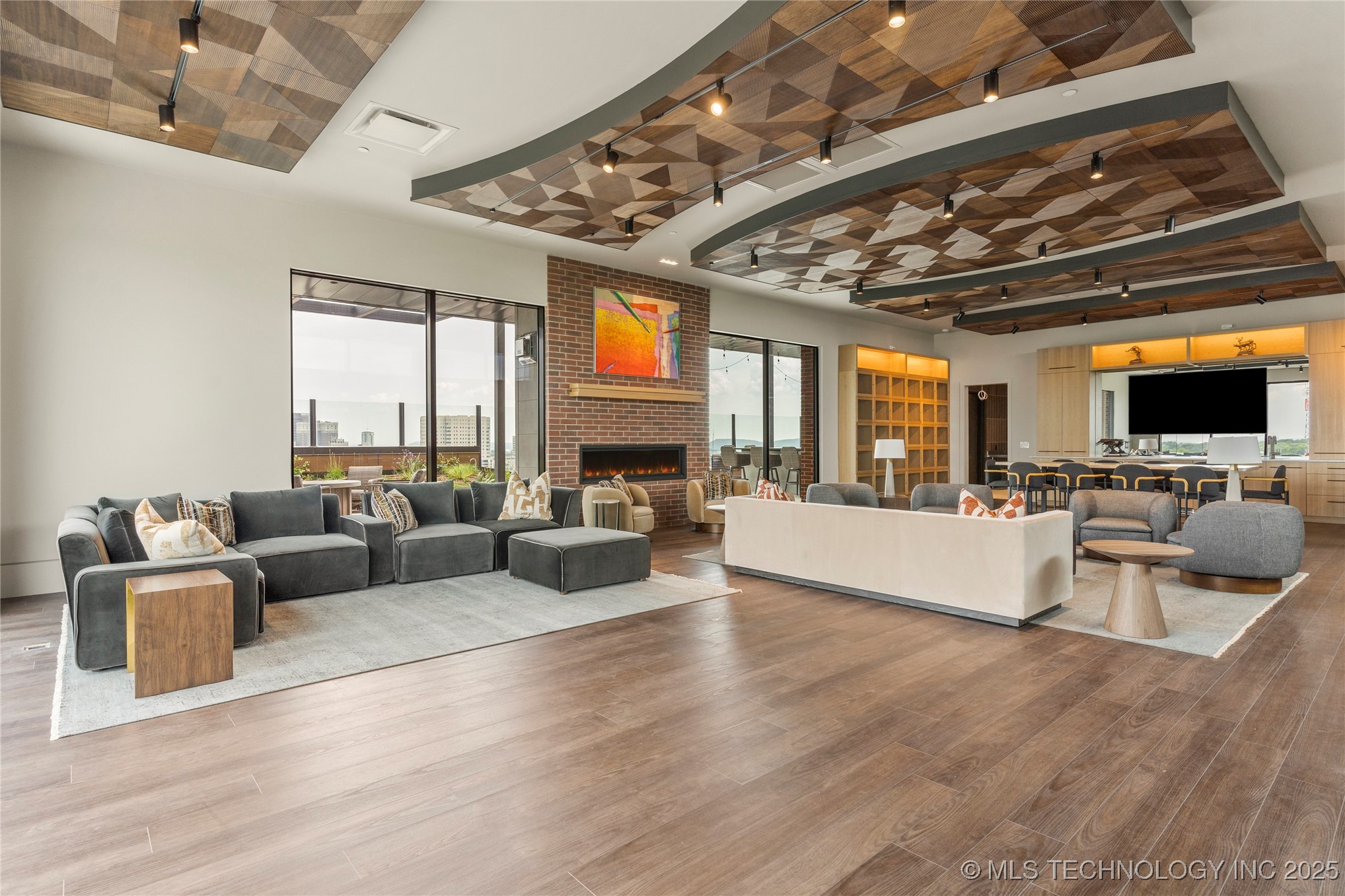 405 N Main Street 5b Property Photo 32