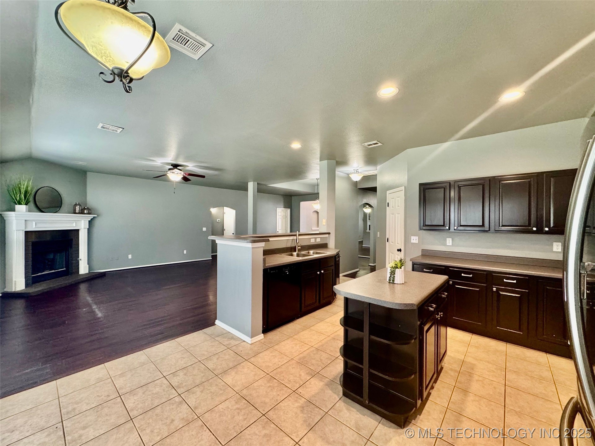 4425 S 199th East Avenue Property Photo 17